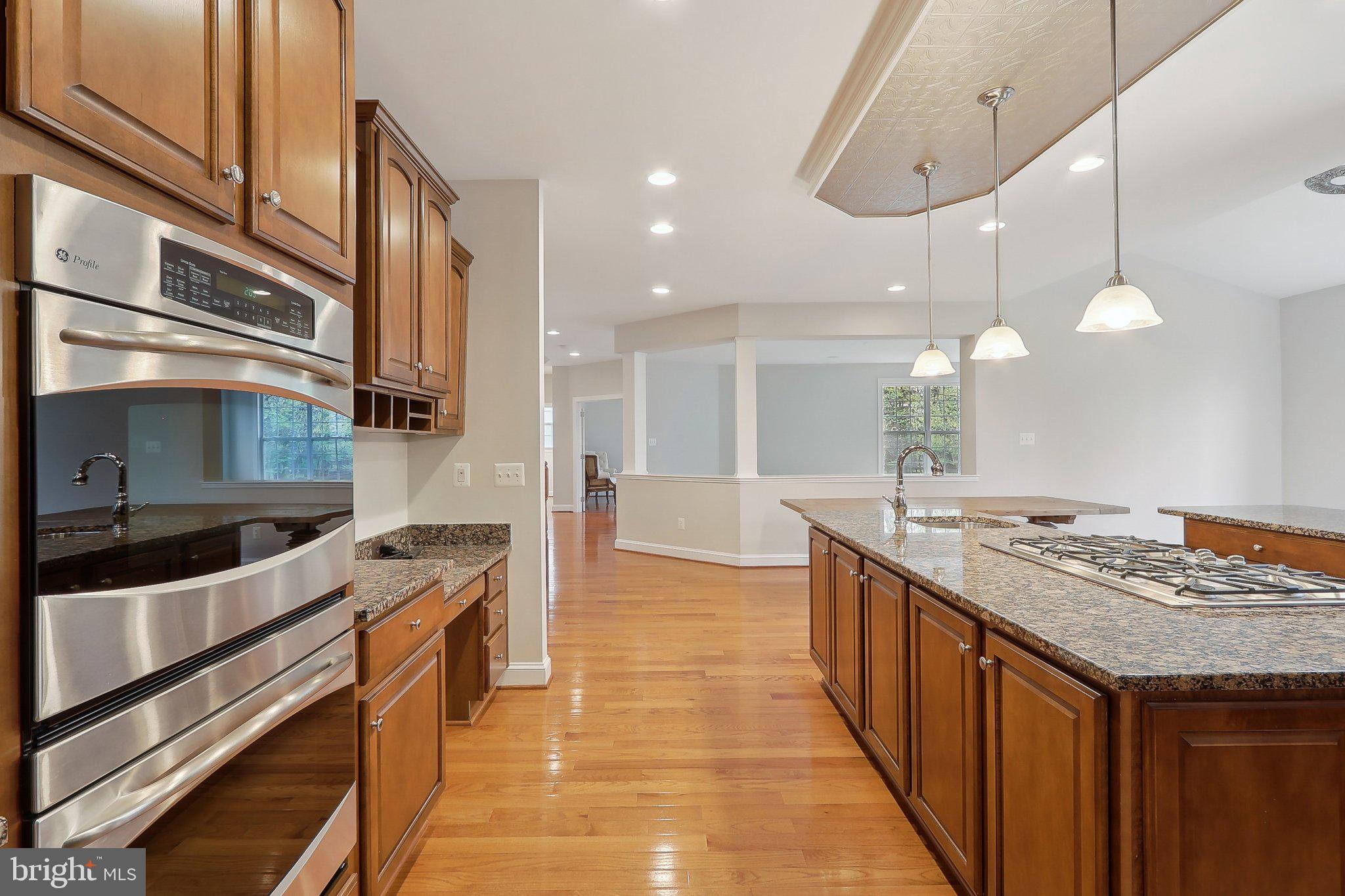 HAMILTON MEADOW - Residential