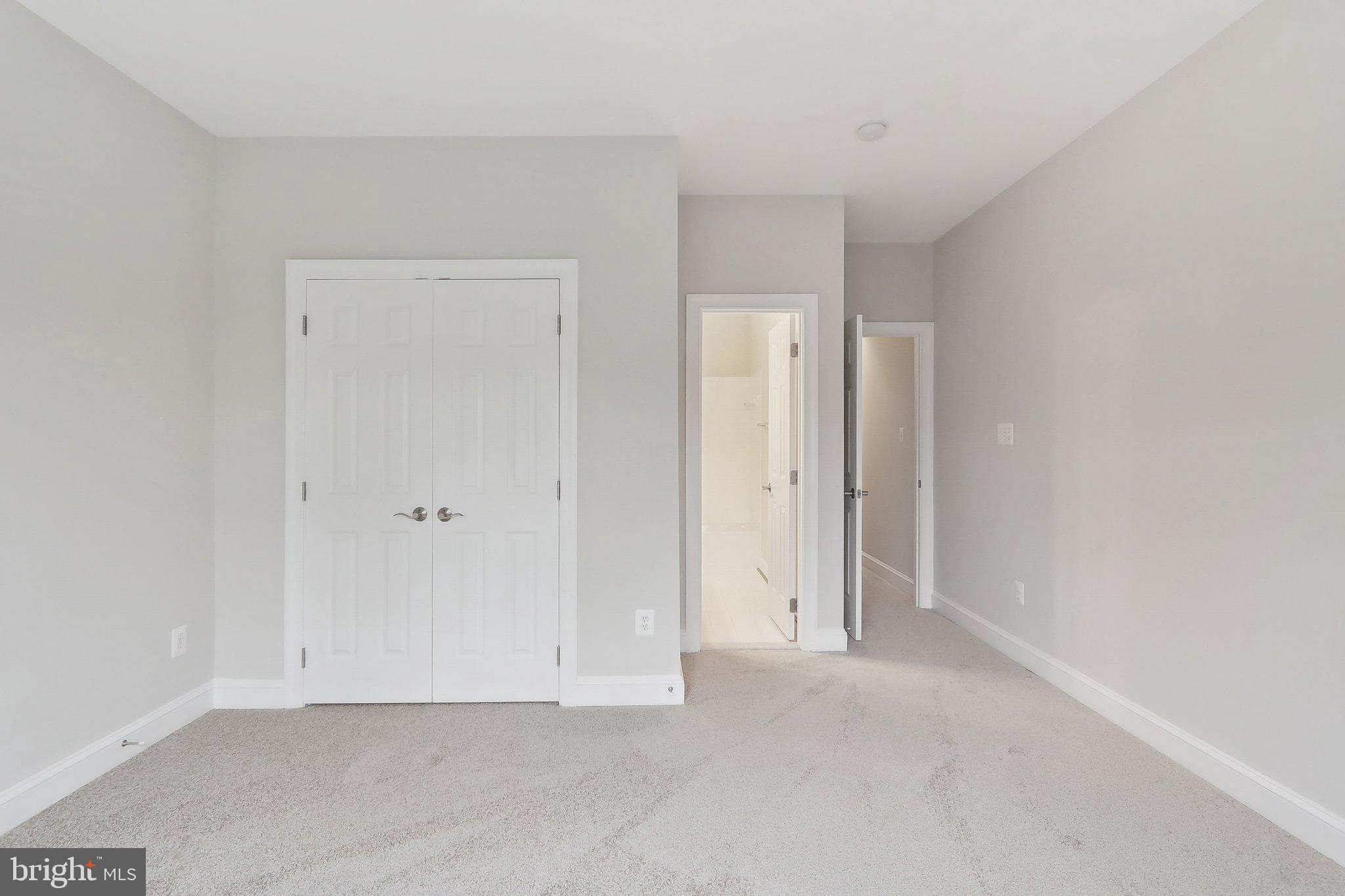 HAMILTON MEADOW - Residential