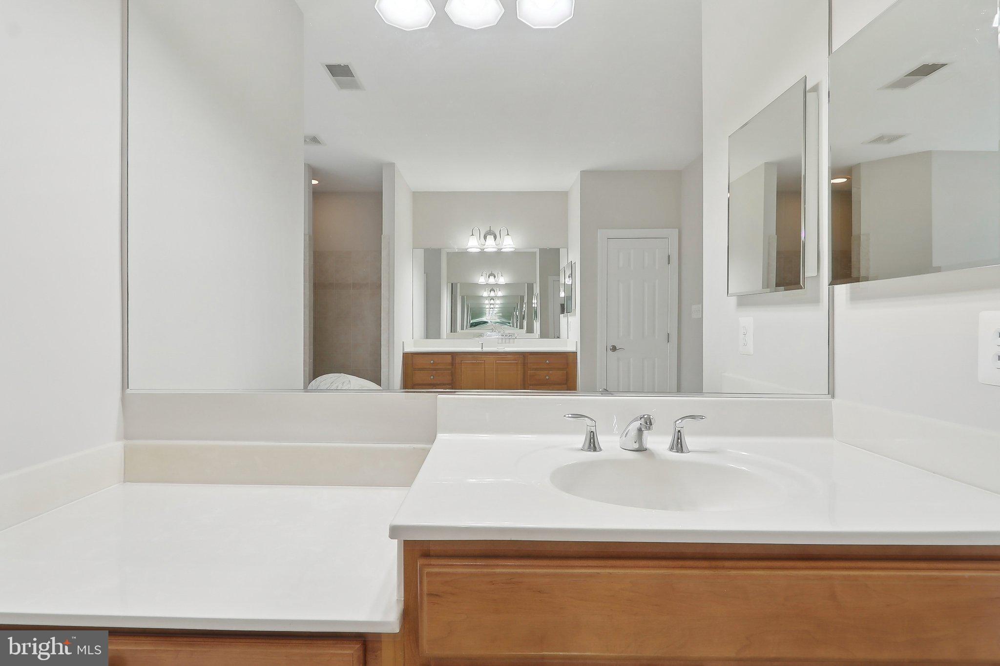 HAMILTON MEADOW - Residential