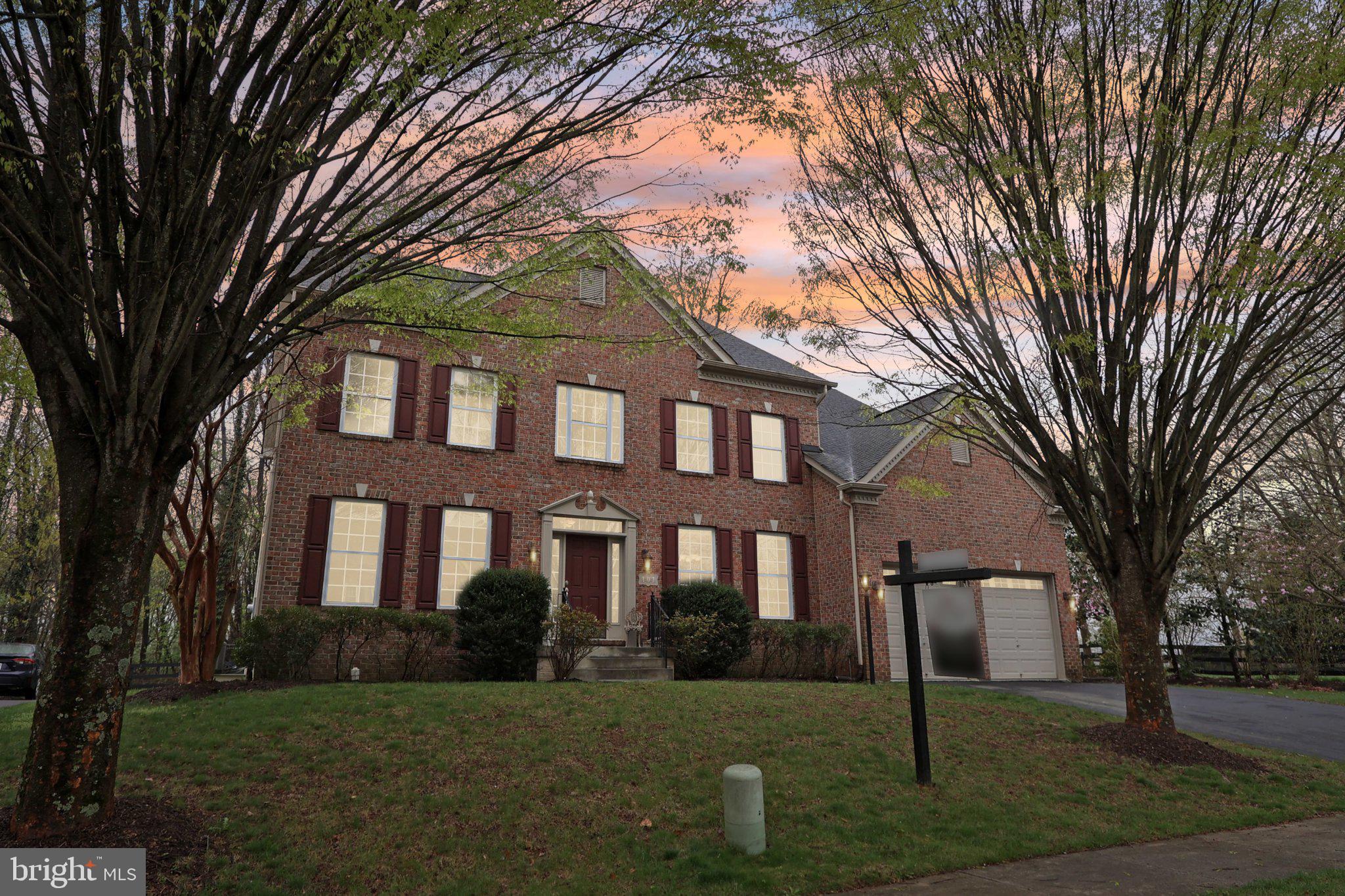 HAMILTON MEADOW - Residential