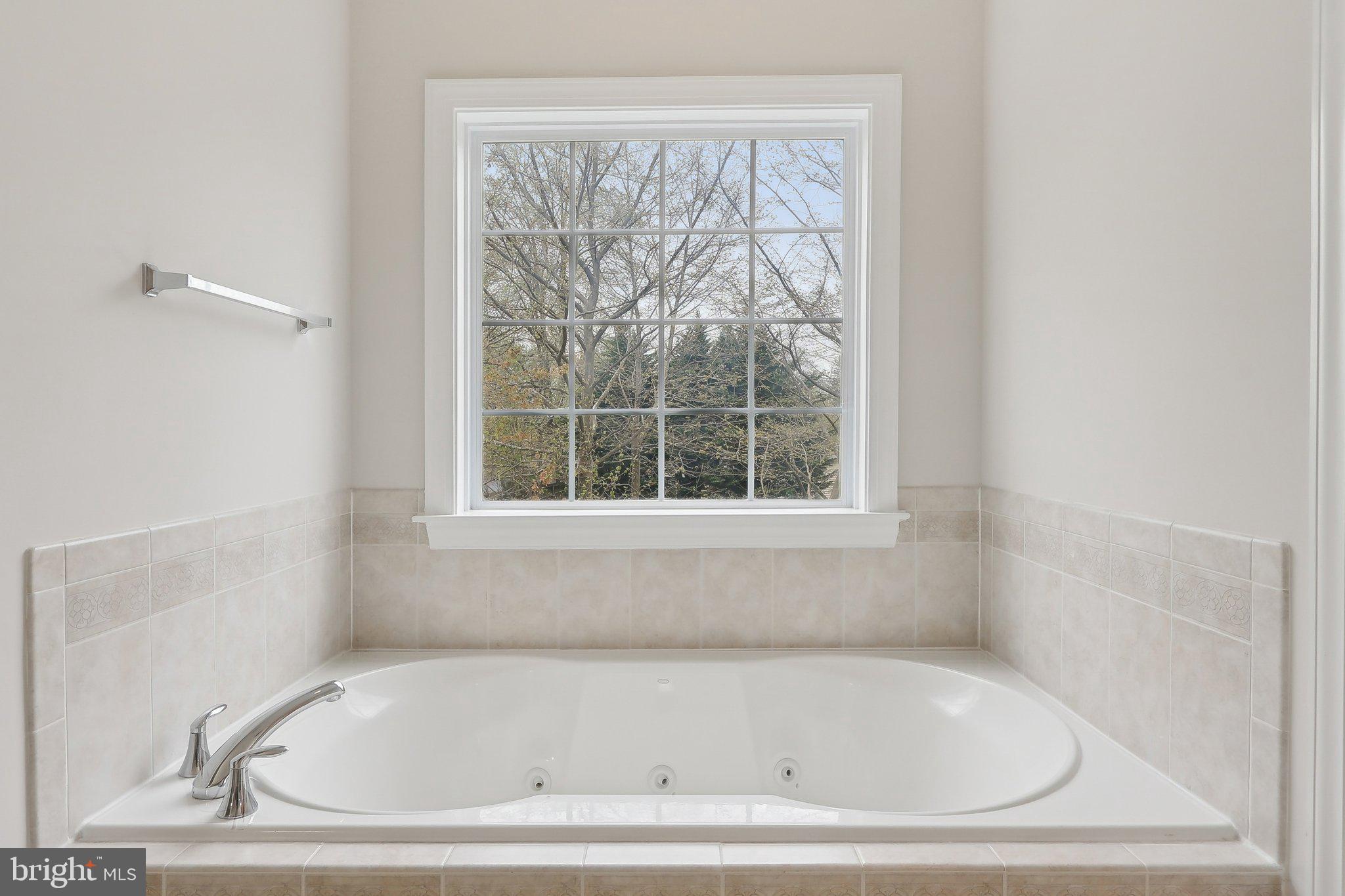 HAMILTON MEADOW - Residential