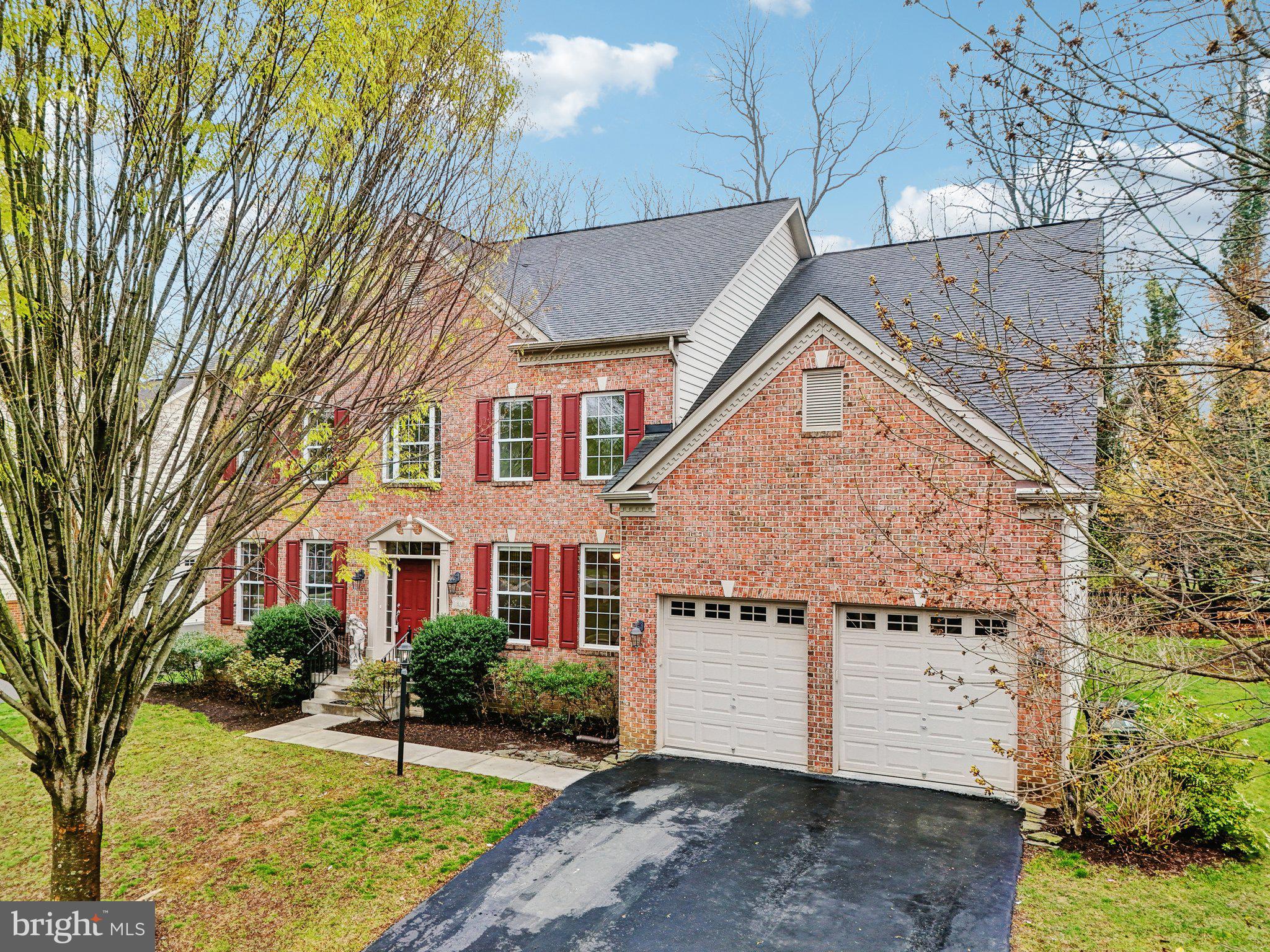 HAMILTON MEADOW - Residential