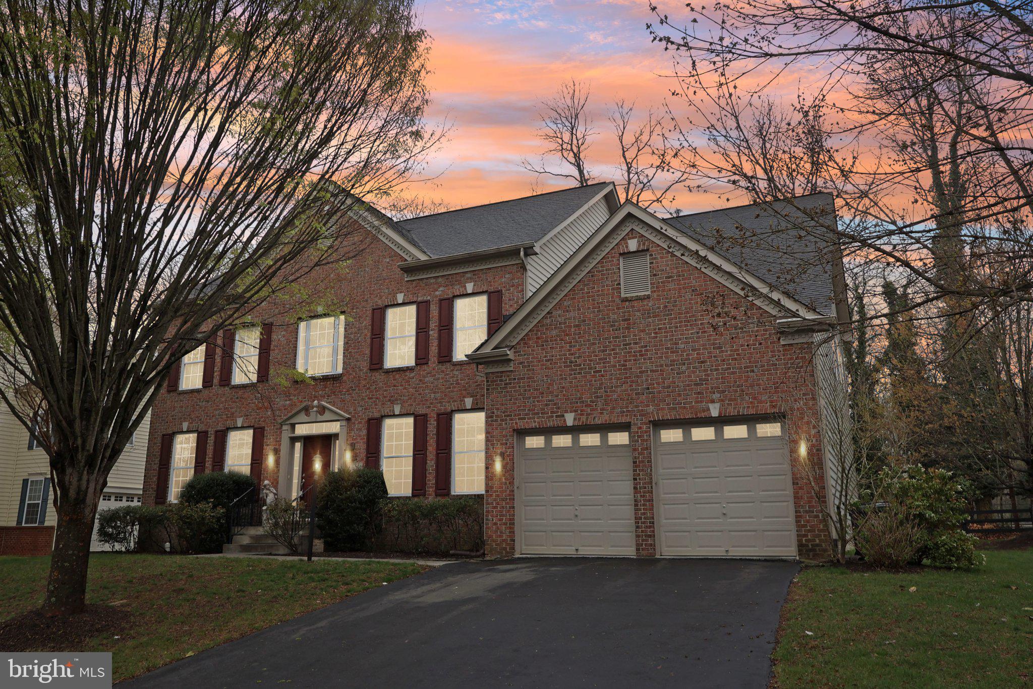 HAMILTON MEADOW - Residential