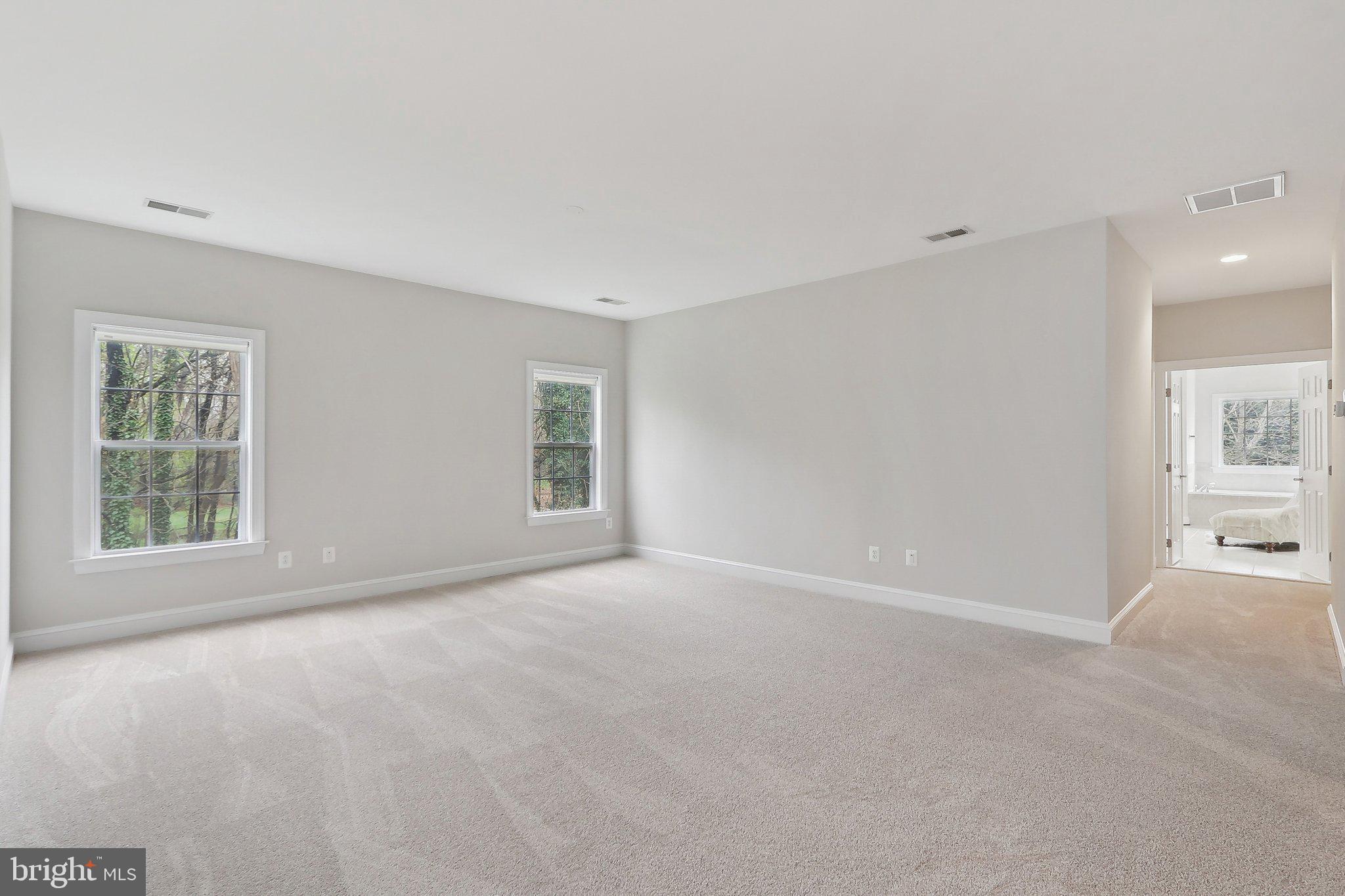 HAMILTON MEADOW - Residential