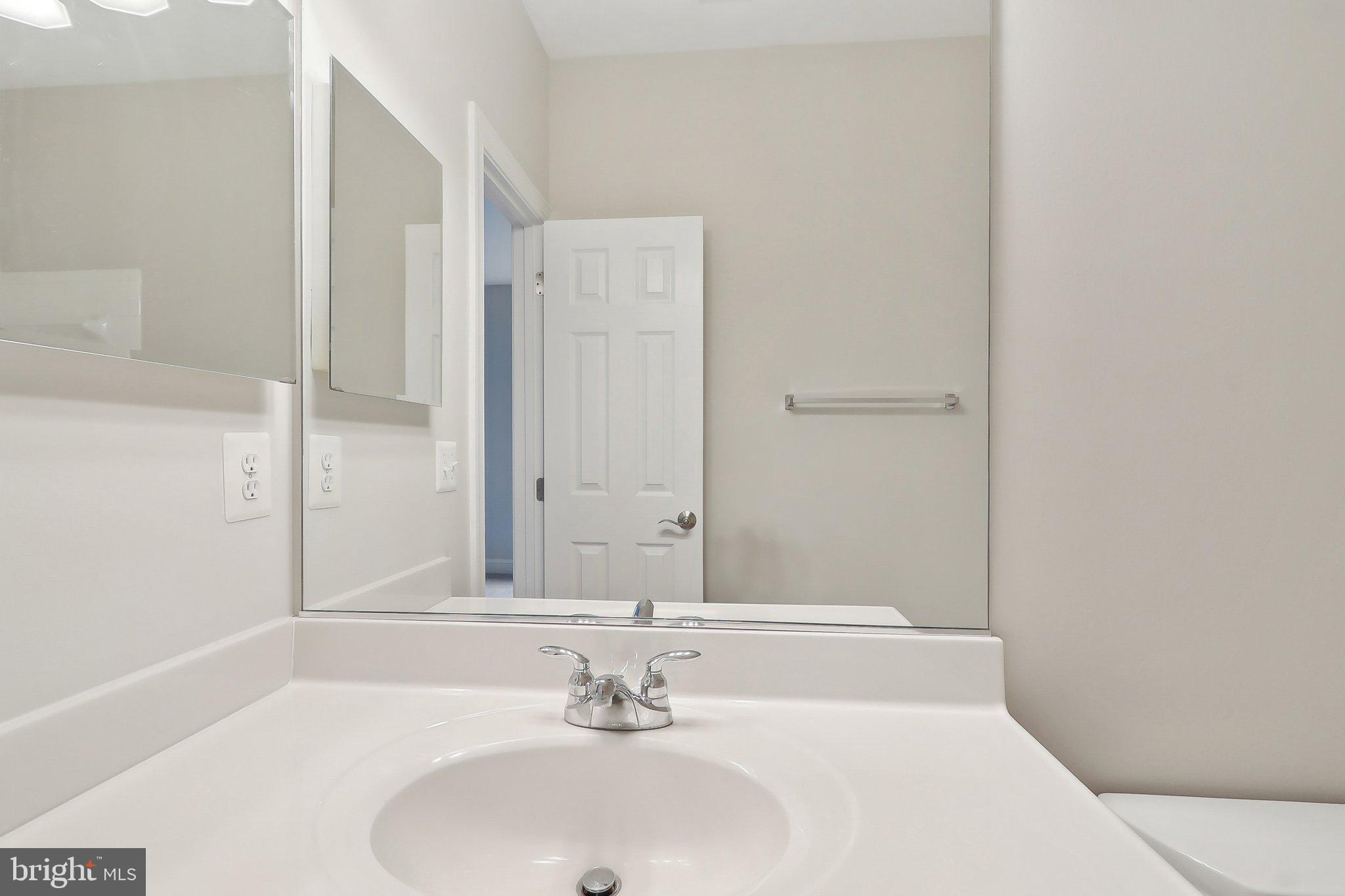 HAMILTON MEADOW - Residential