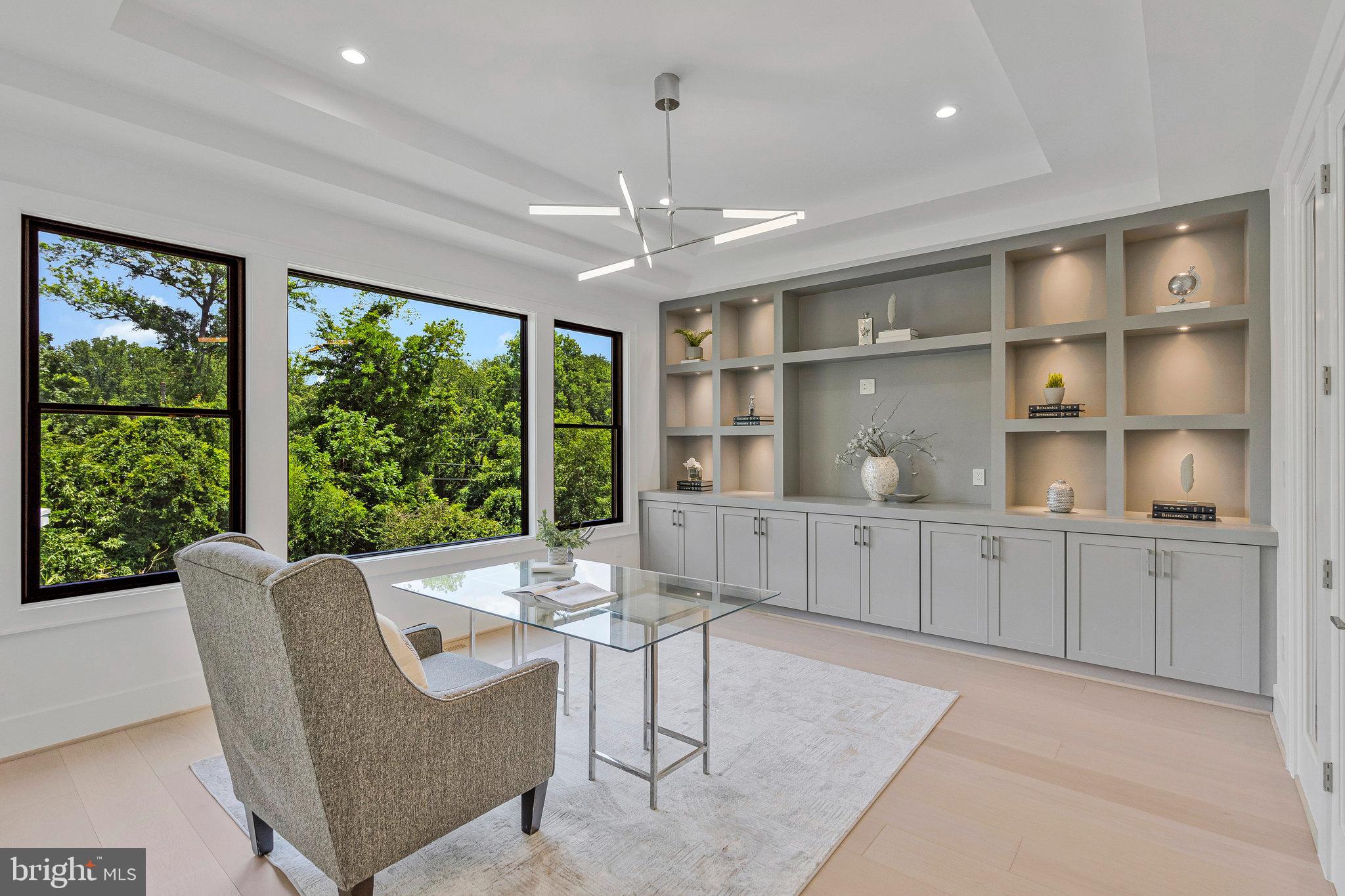 SALONA VILLAGE - Residential