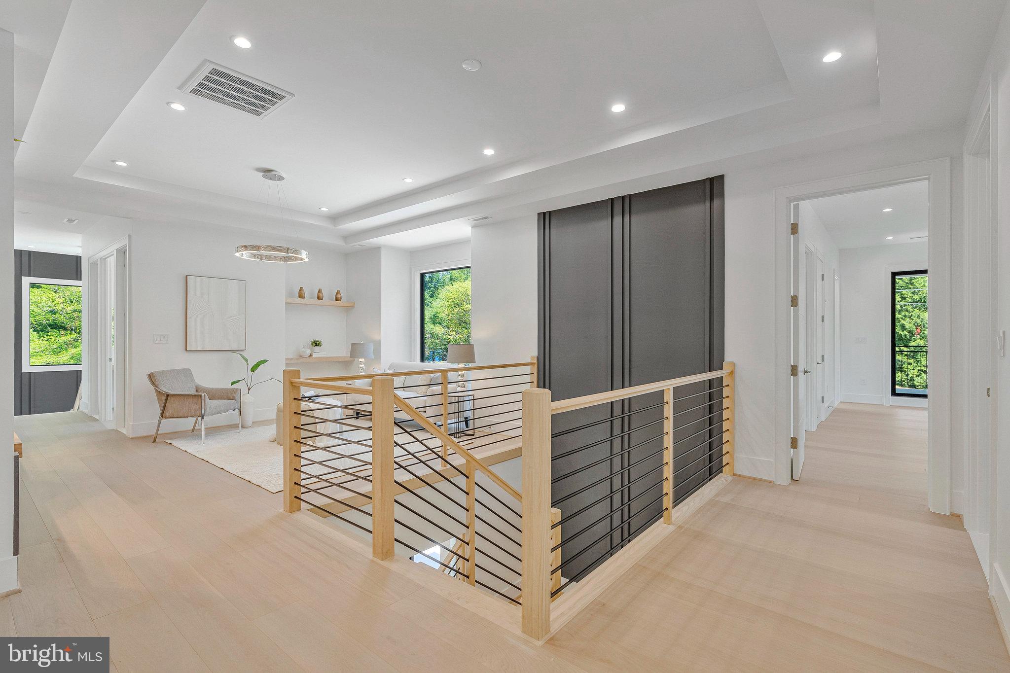 SALONA VILLAGE - Residential