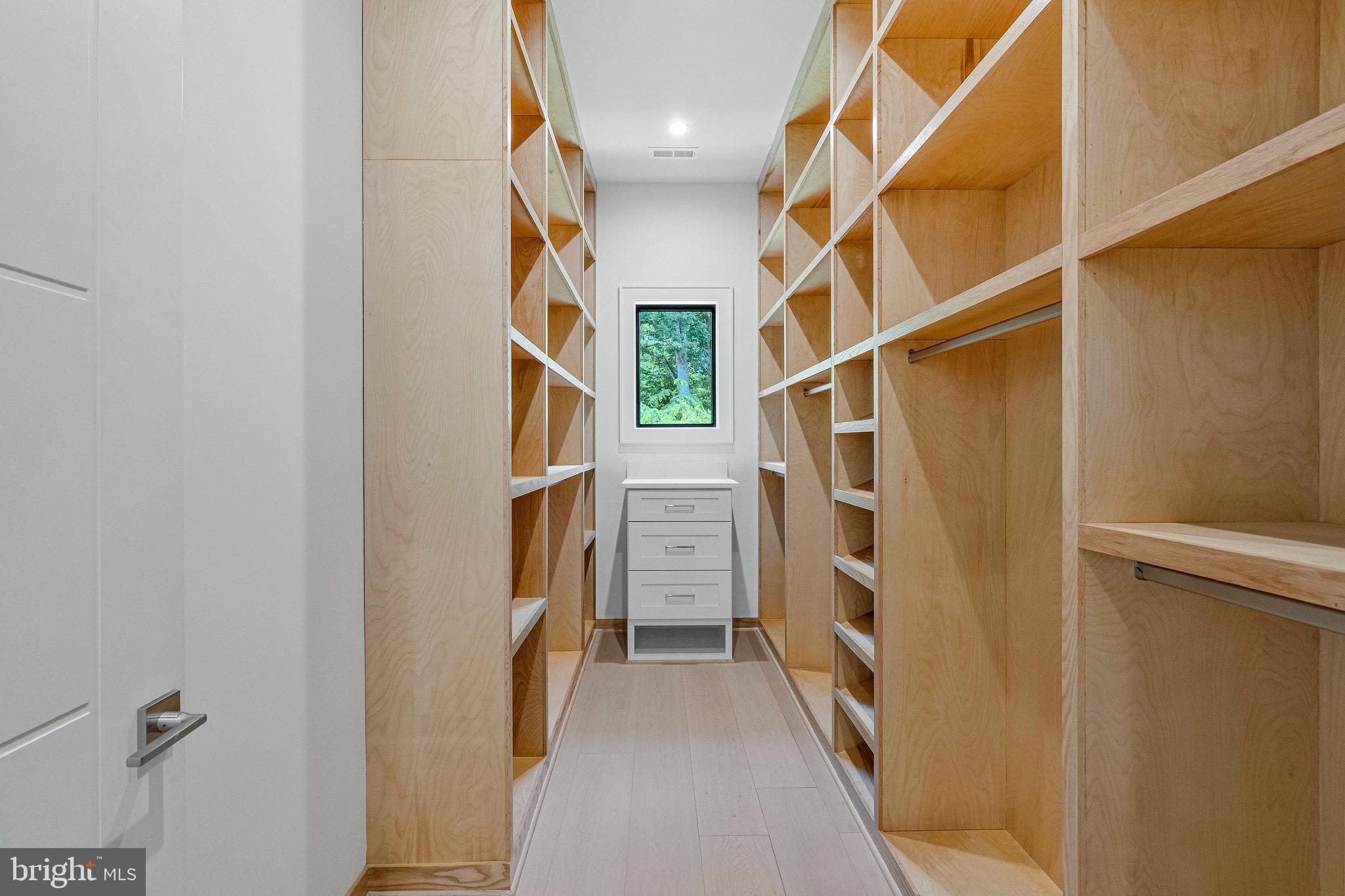 SALONA VILLAGE - Residential