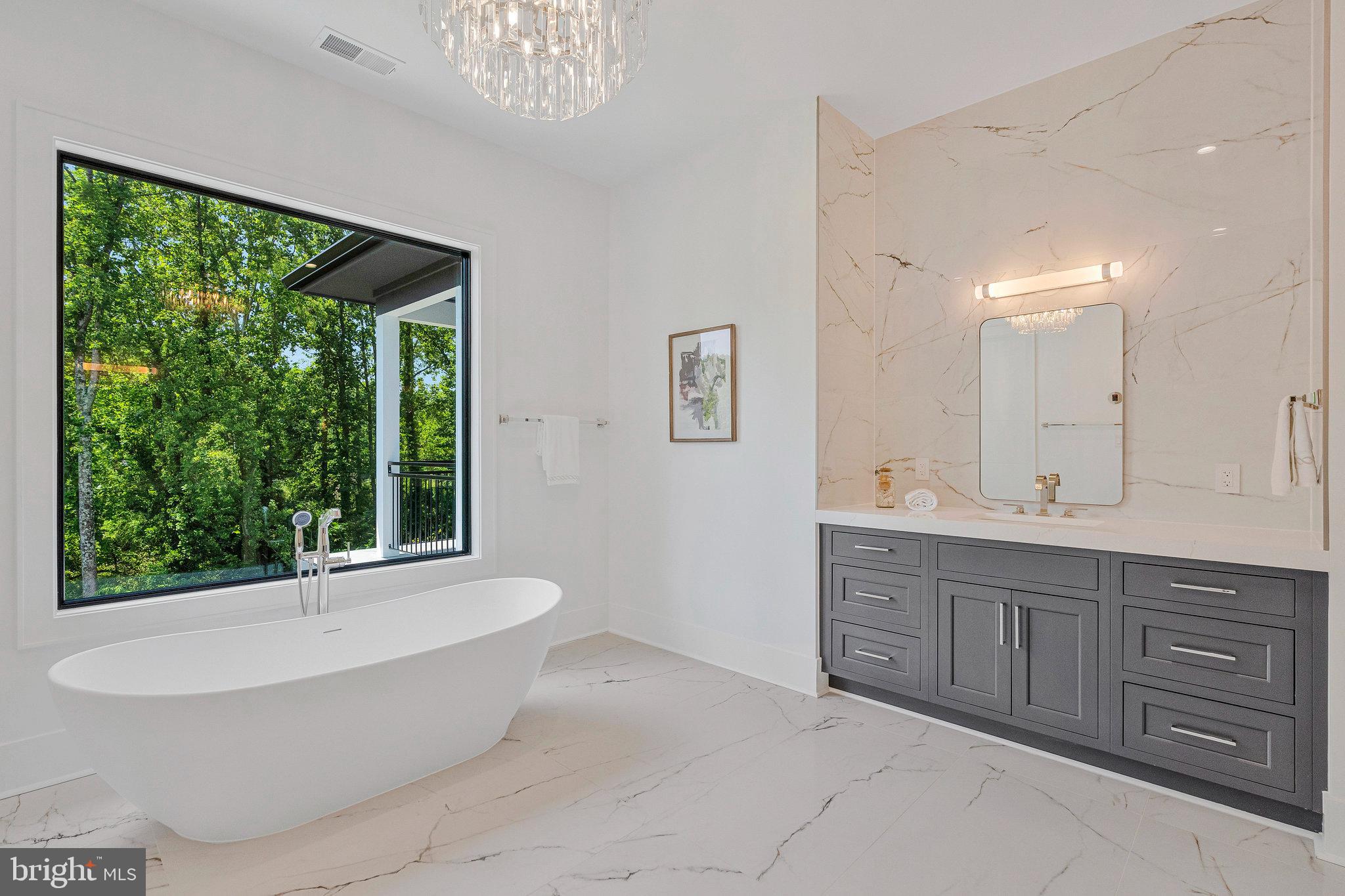 SALONA VILLAGE - Residential