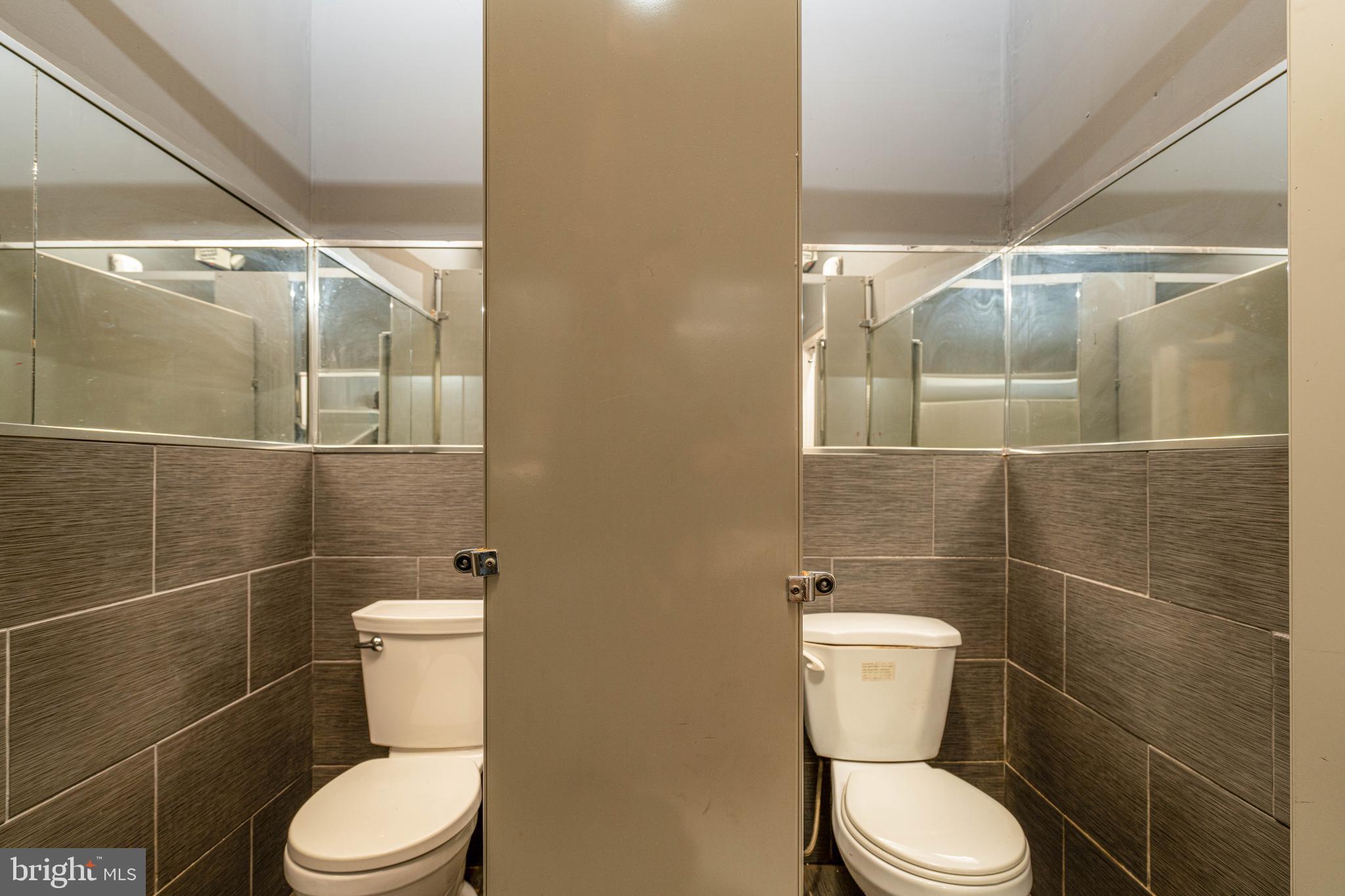 FELTONVILLE - Commercial Sale