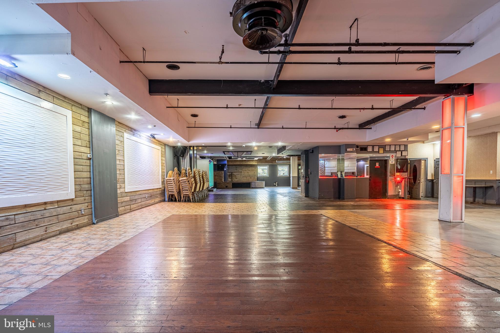 FELTONVILLE - Commercial Sale