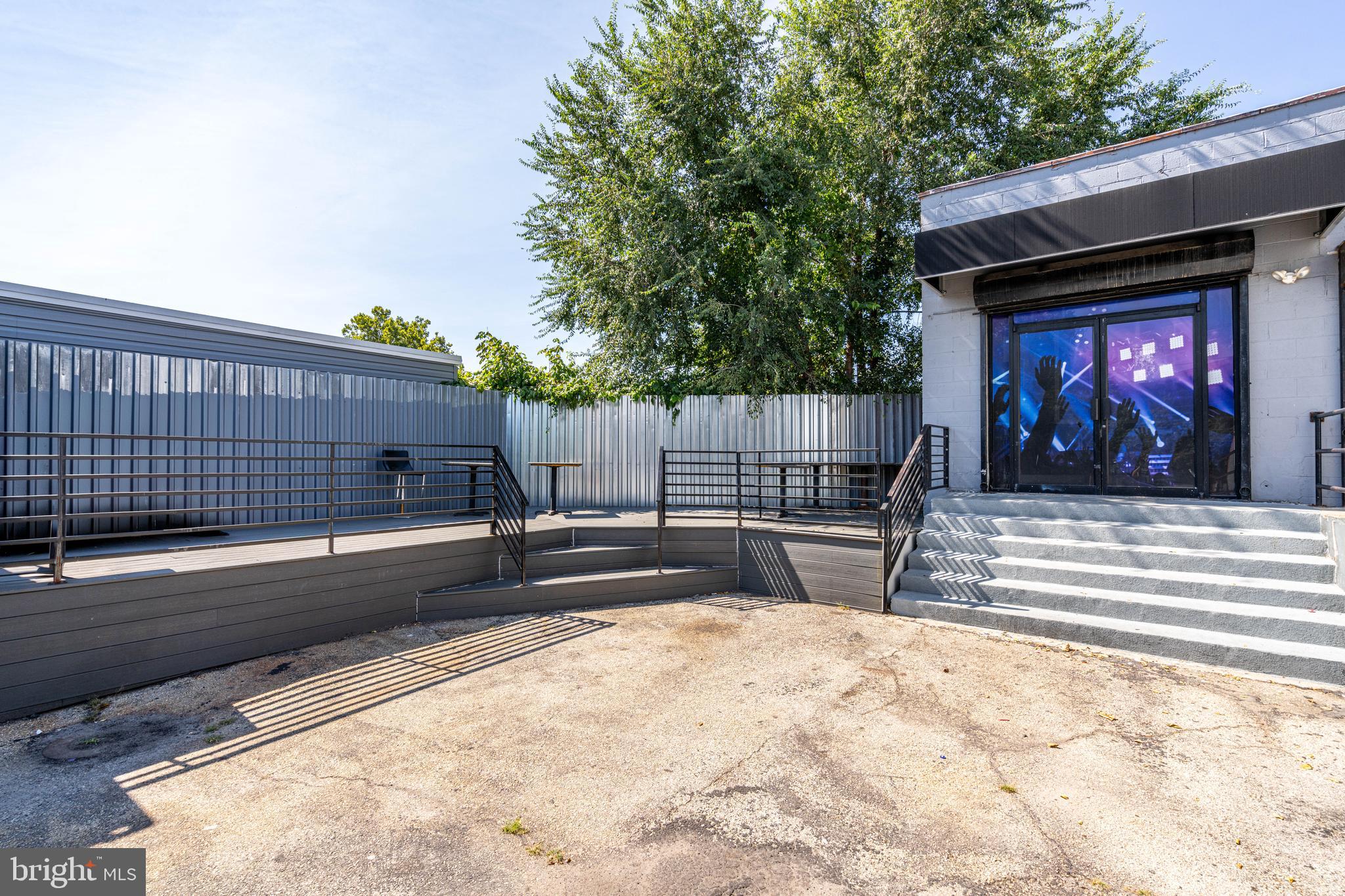 FELTONVILLE - Commercial Sale