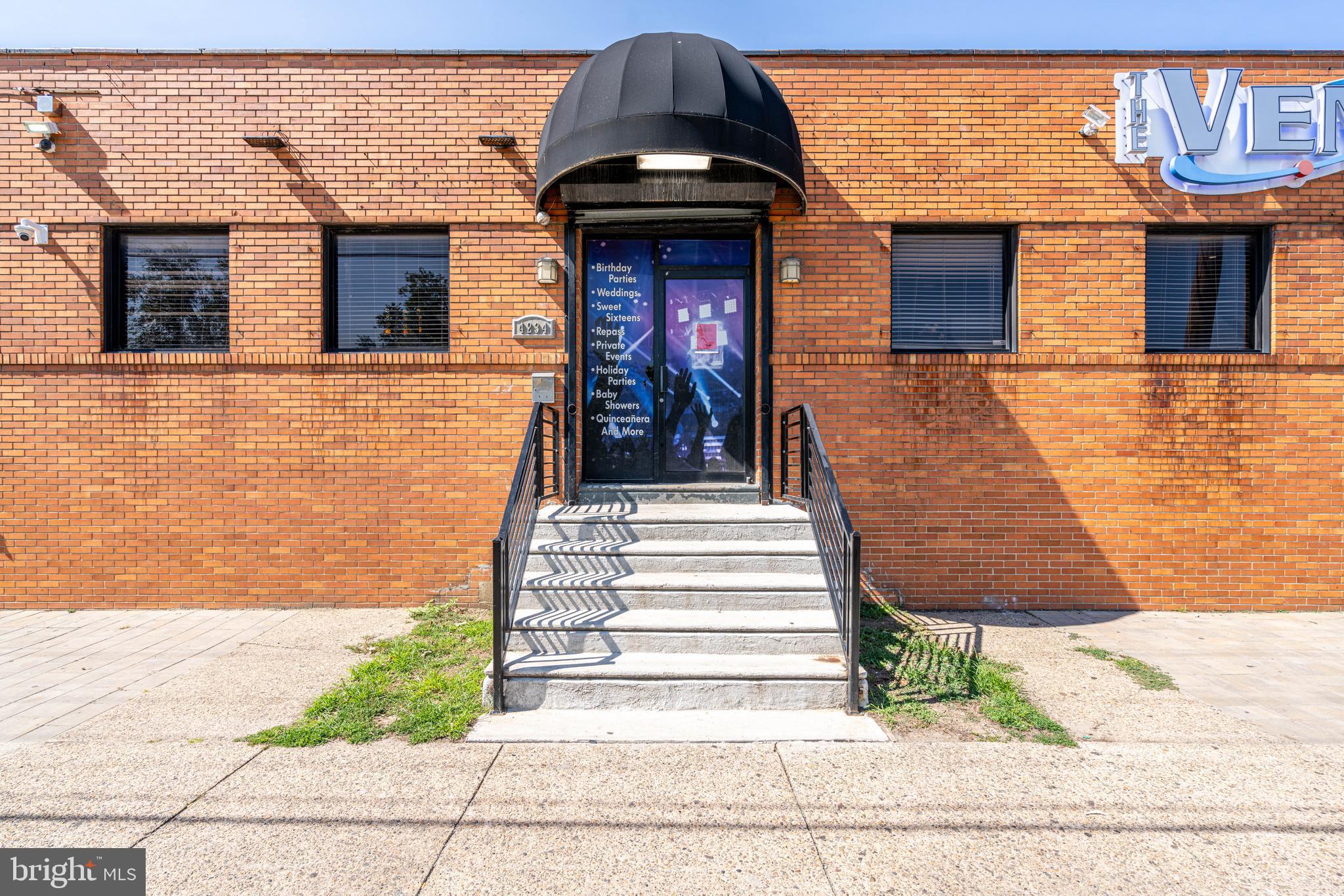 New price guidance! (price is NOT $600) (As per the Seller's request, the price is Non-disclosed.) This 7,000+/--square-foot standalone building offers a rare opportunity in the highly desirable Northeast submarket. Currently operating as a turnkey event space, the property is fully equipped with fixtures, furniture, and equipment available for purchase, making it ready for immediate use. Its legacy zoning provides flexibility for a wide range of commercial uses, making it ideal for various business ventures.
Located within a thriving commercial corridor and conveniently close to major thoroughfares, the property ensures excellent accessibility and high visibility. It also features abundant onsite parking as well as additional off-street parking options for the convenience of clients and guests. Recently passing all fire certifications, the building is fully compliant and move-in ready. Whether you continue to operate it as an event space or repurpose it for your business needs, this 6,380-square-foot property offers significant potential in a prime location.