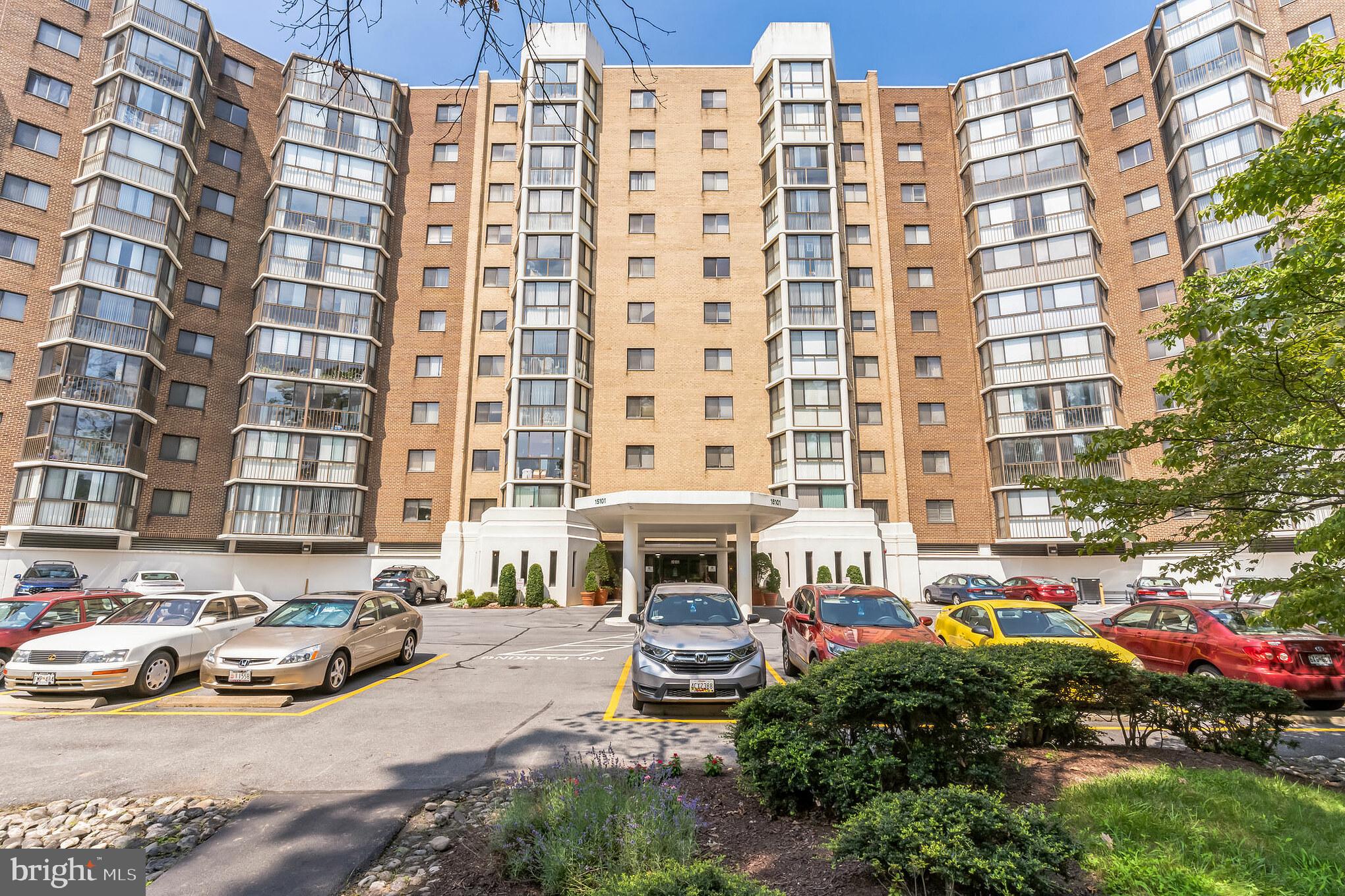 LEISURE WORLD - Residential