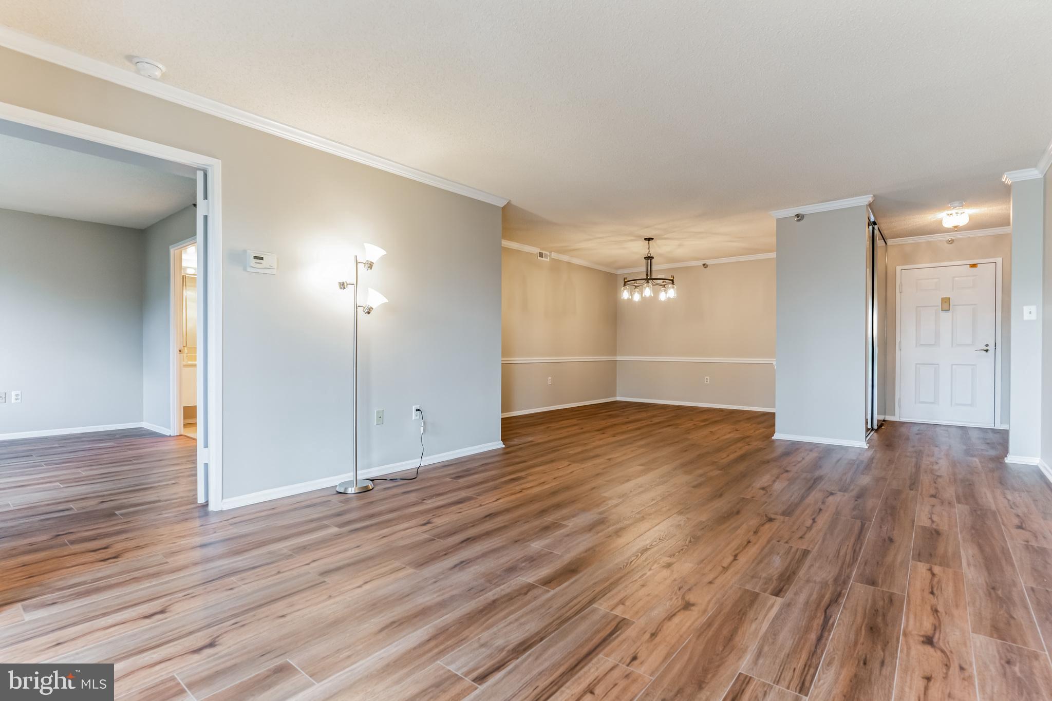 LEISURE WORLD - Residential