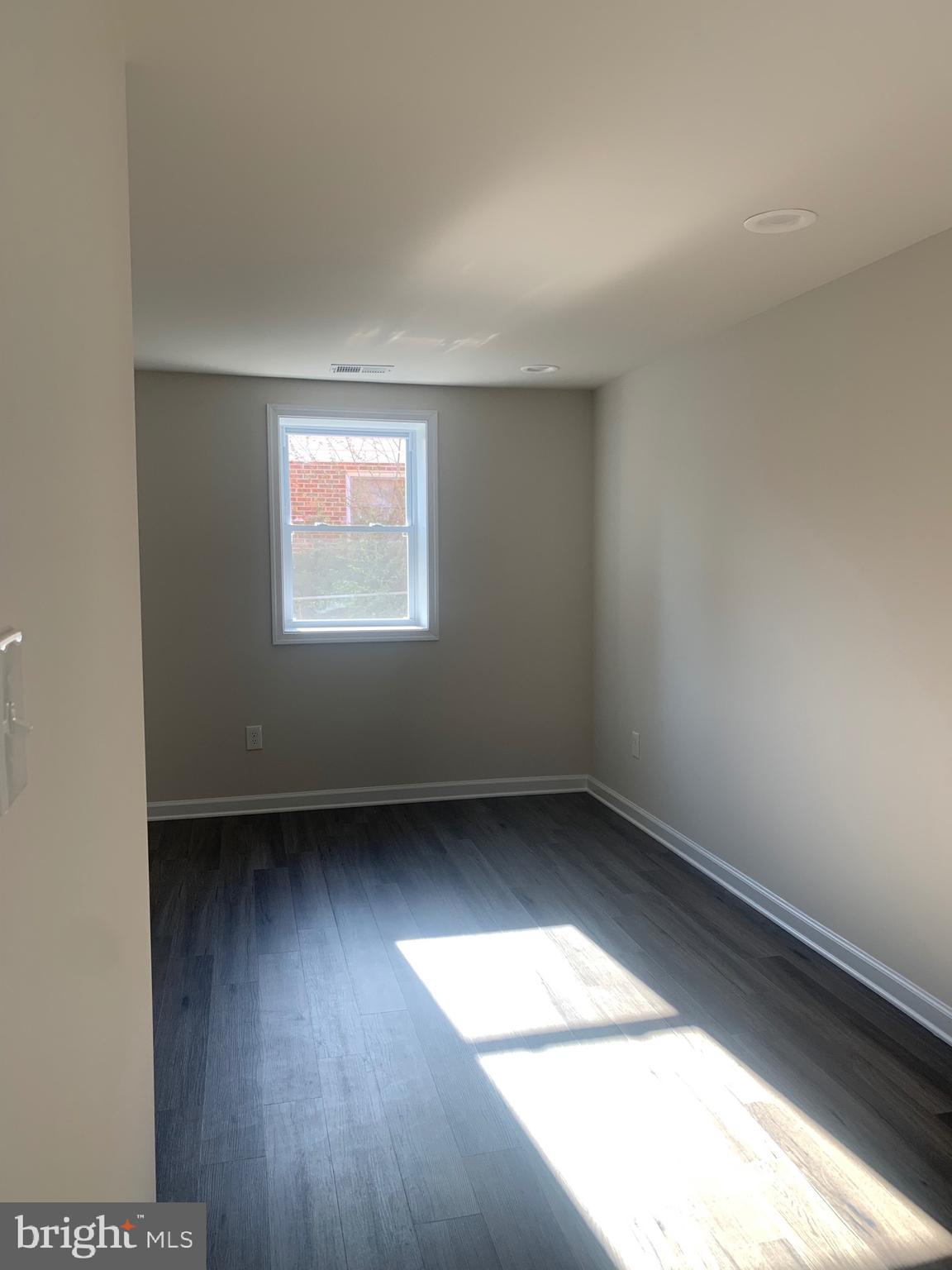 SHERATON HILLS - Residential