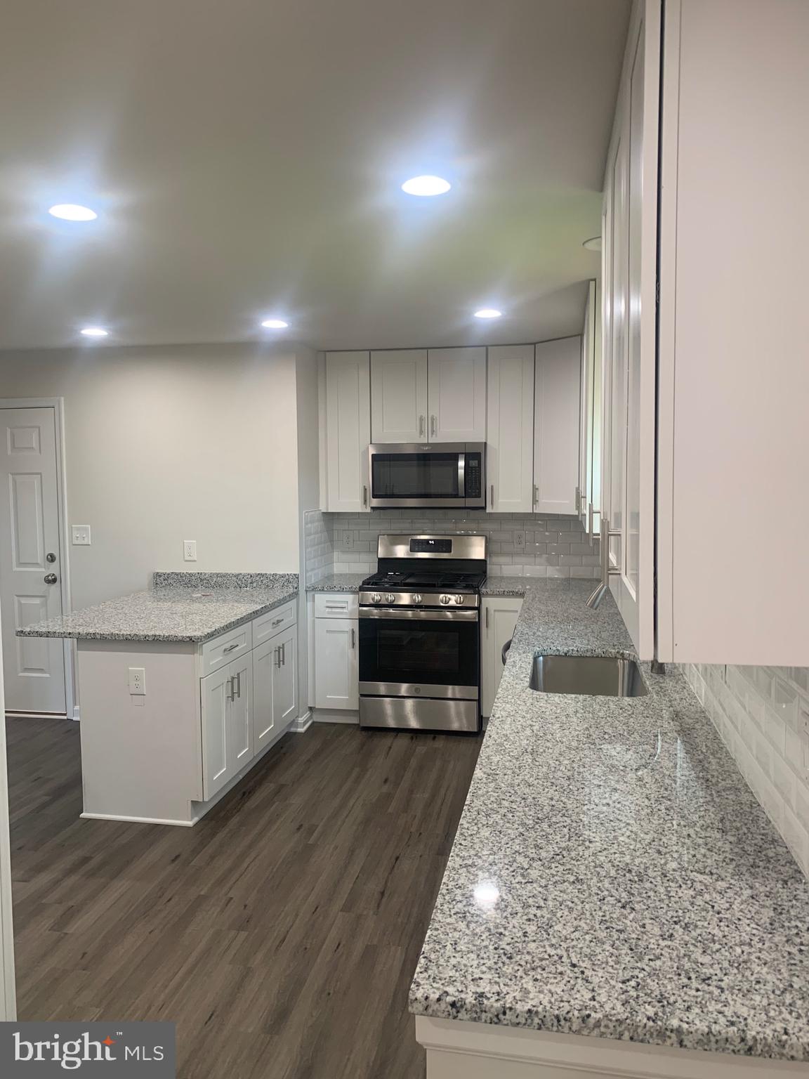 SHERATON HILLS - Residential