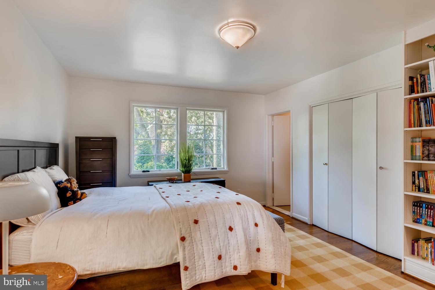 LAKE ROLAND - Residential