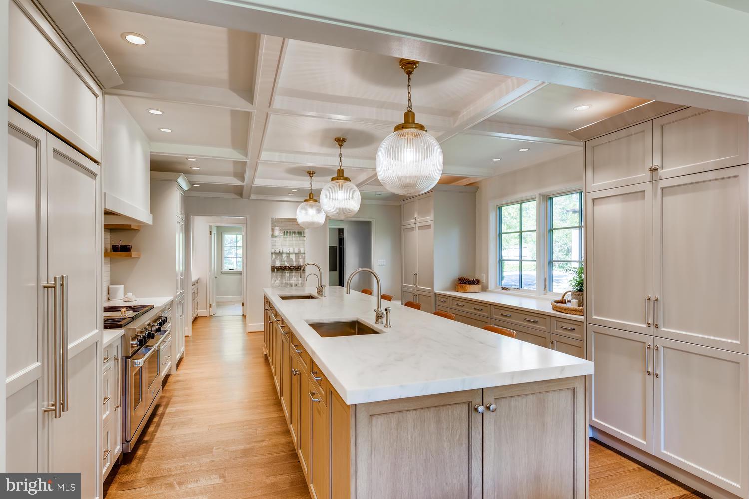 LAKE ROLAND - Residential