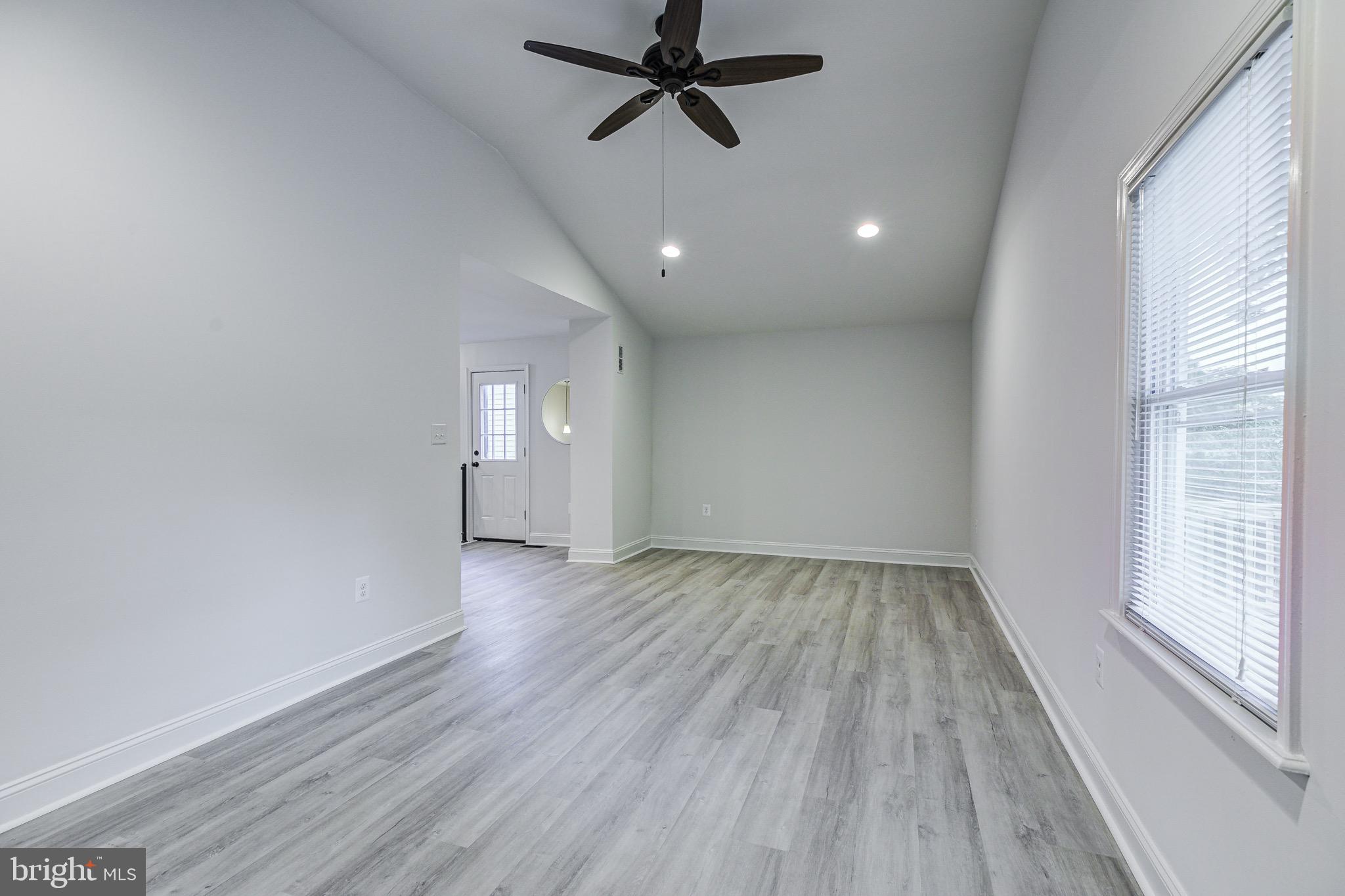 GARDENVILLE - Residential