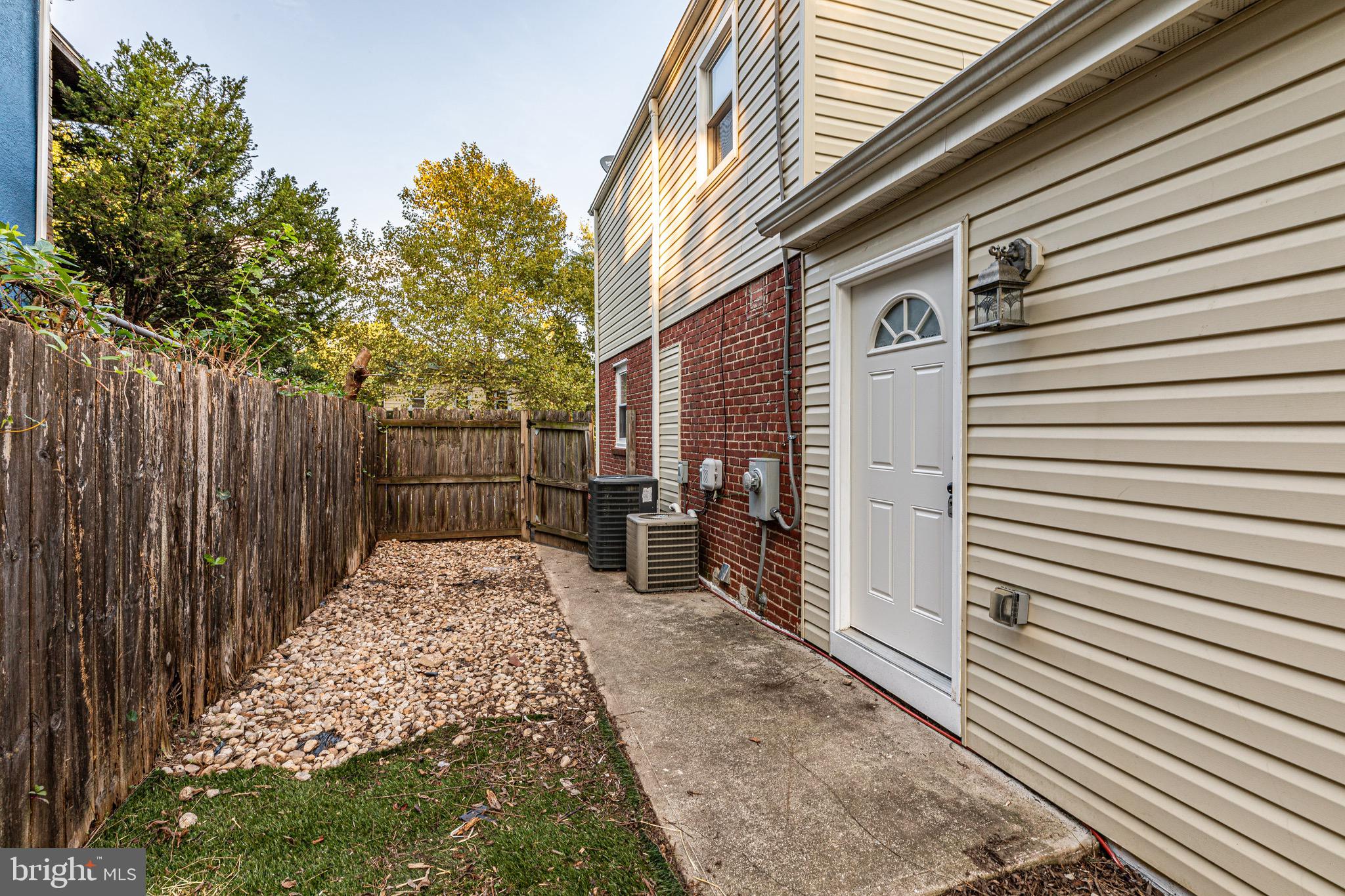 GARDENVILLE - Residential