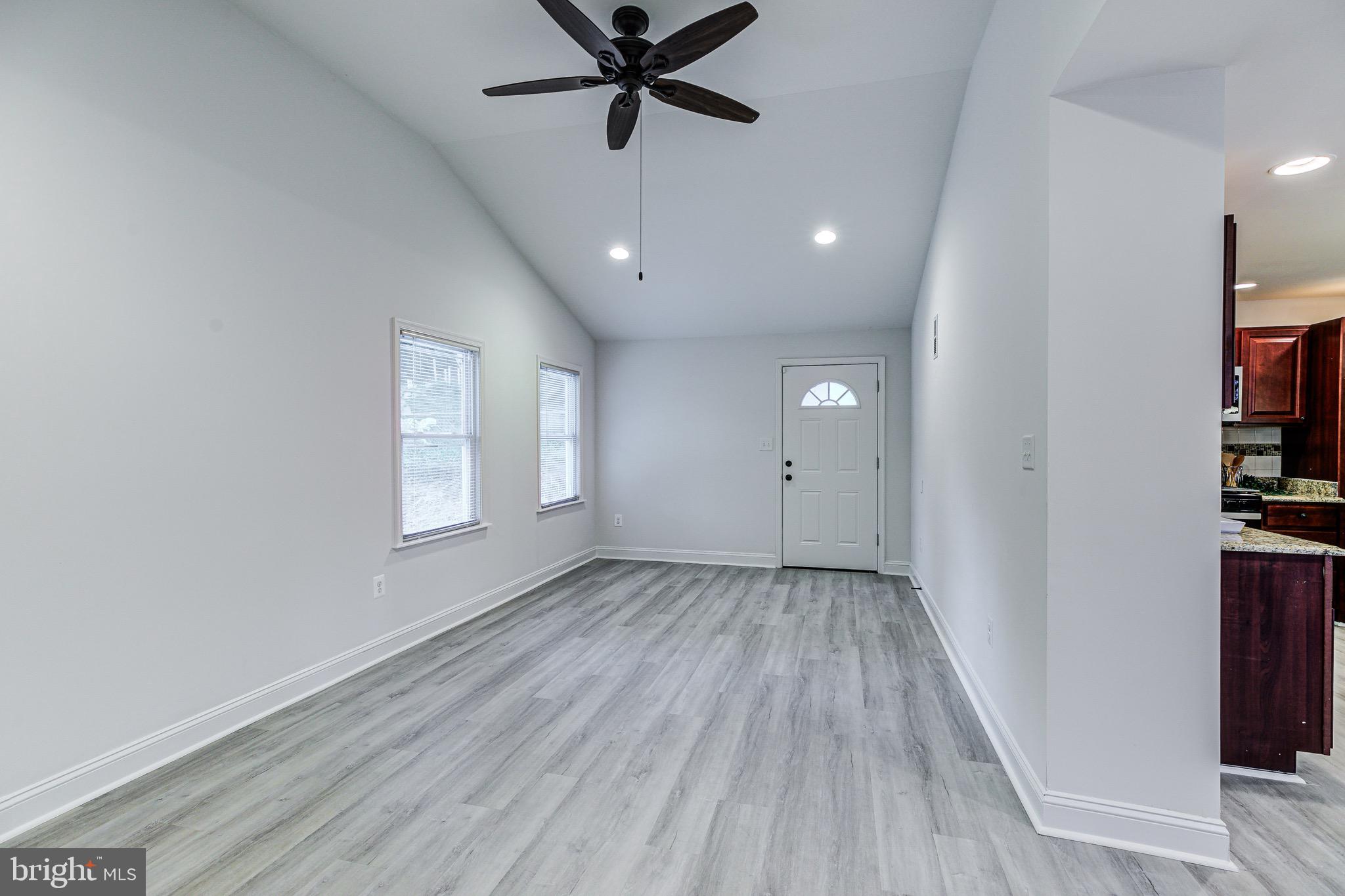 GARDENVILLE - Residential