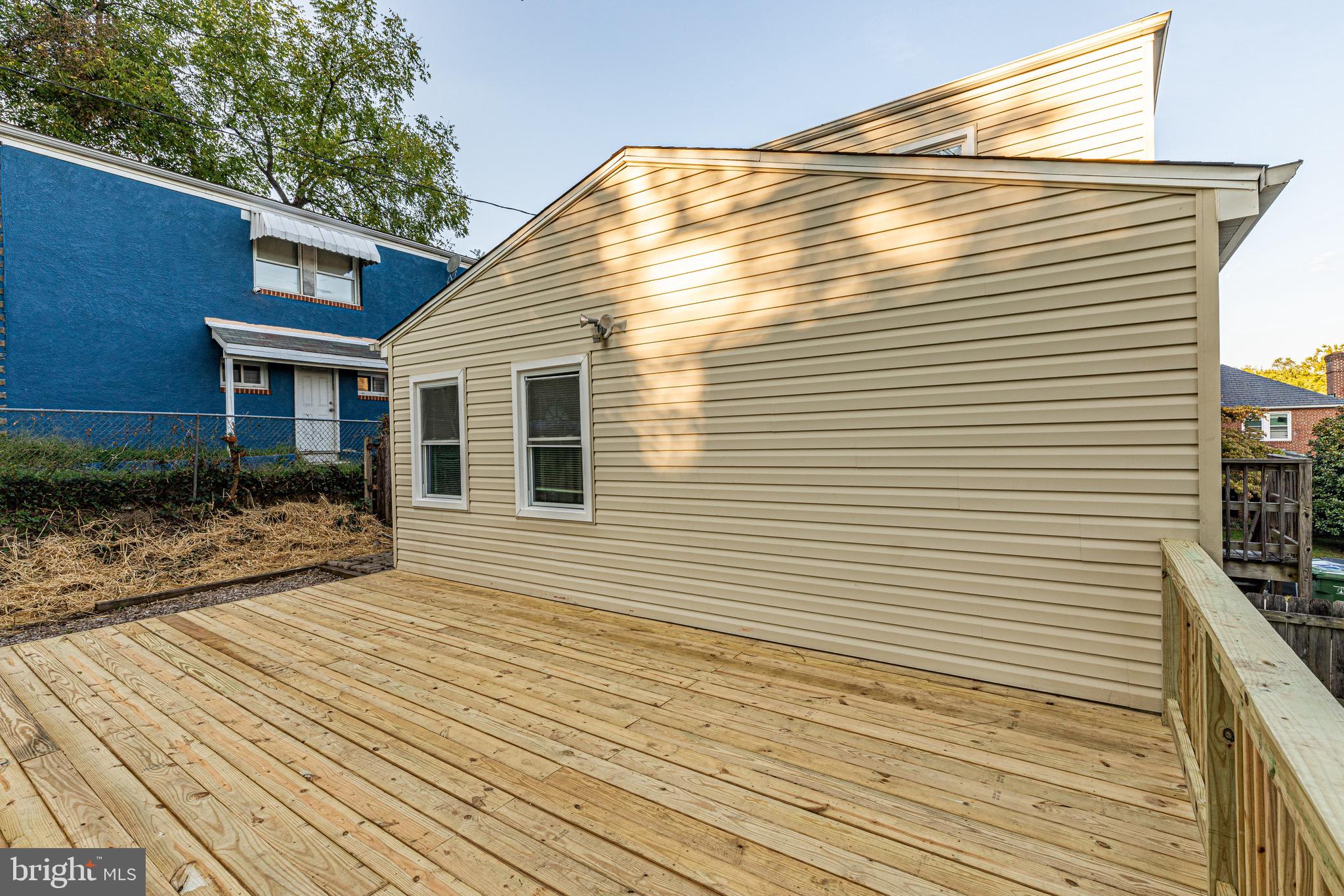 GARDENVILLE - Residential