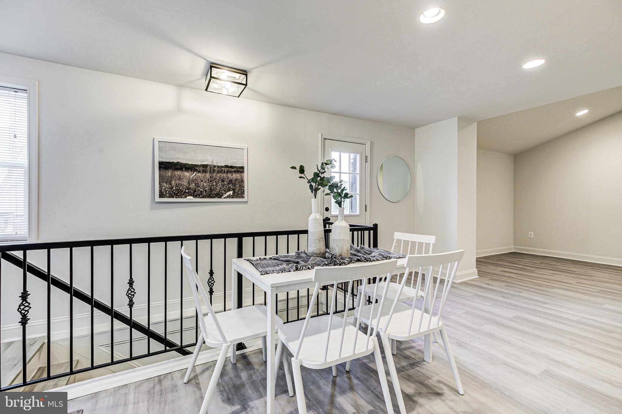 GARDENVILLE - Residential