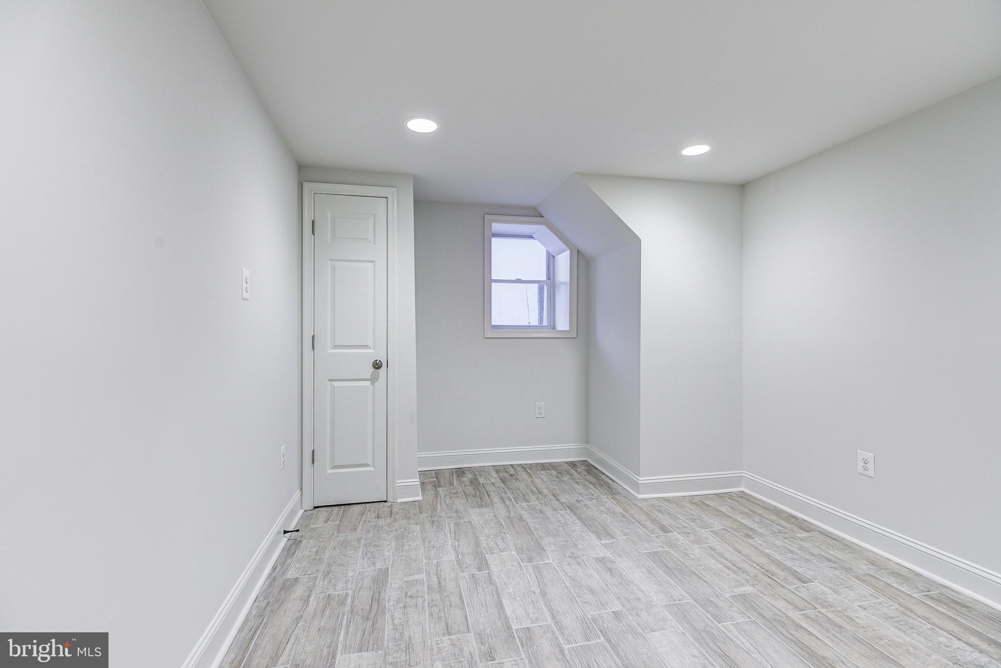 GARDENVILLE - Residential