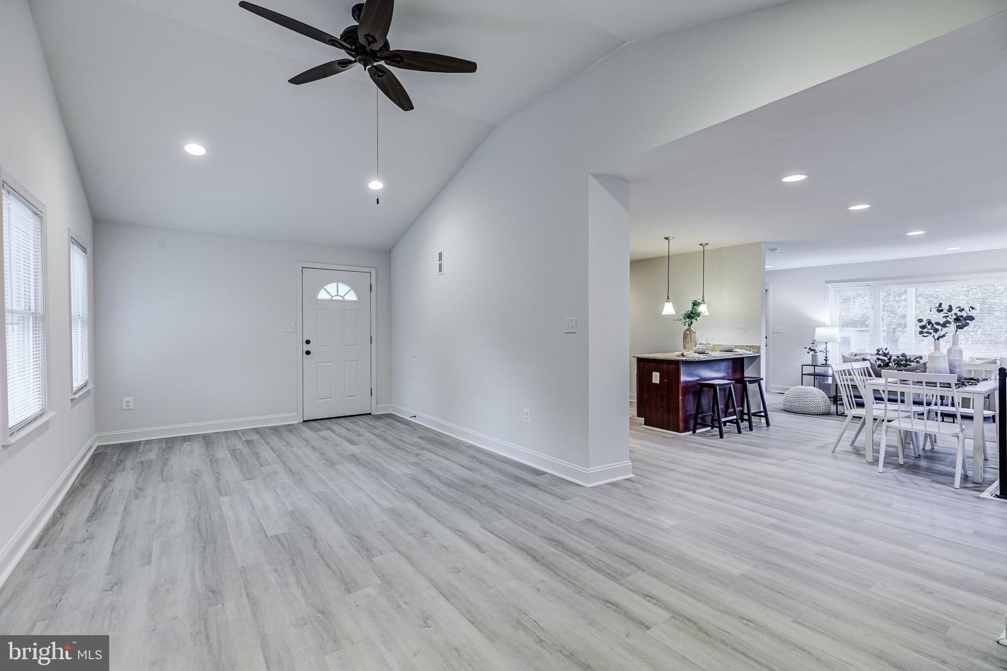 GARDENVILLE - Residential