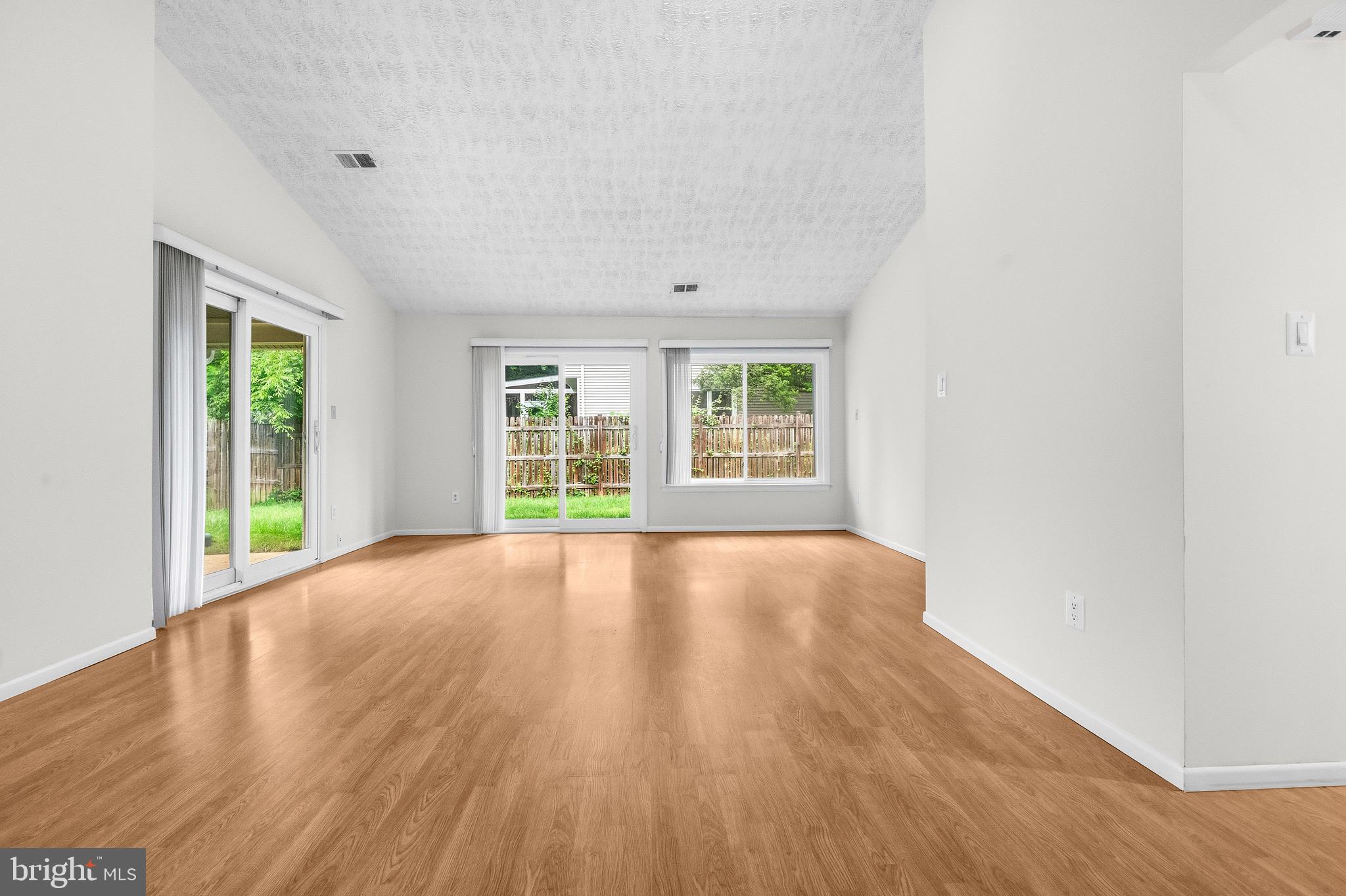 BONNIE BRAE - Residential