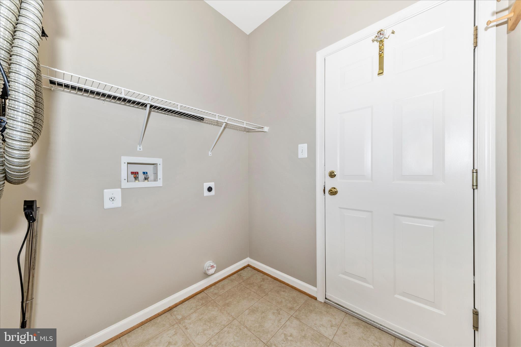 GALYN MANOR - Residential