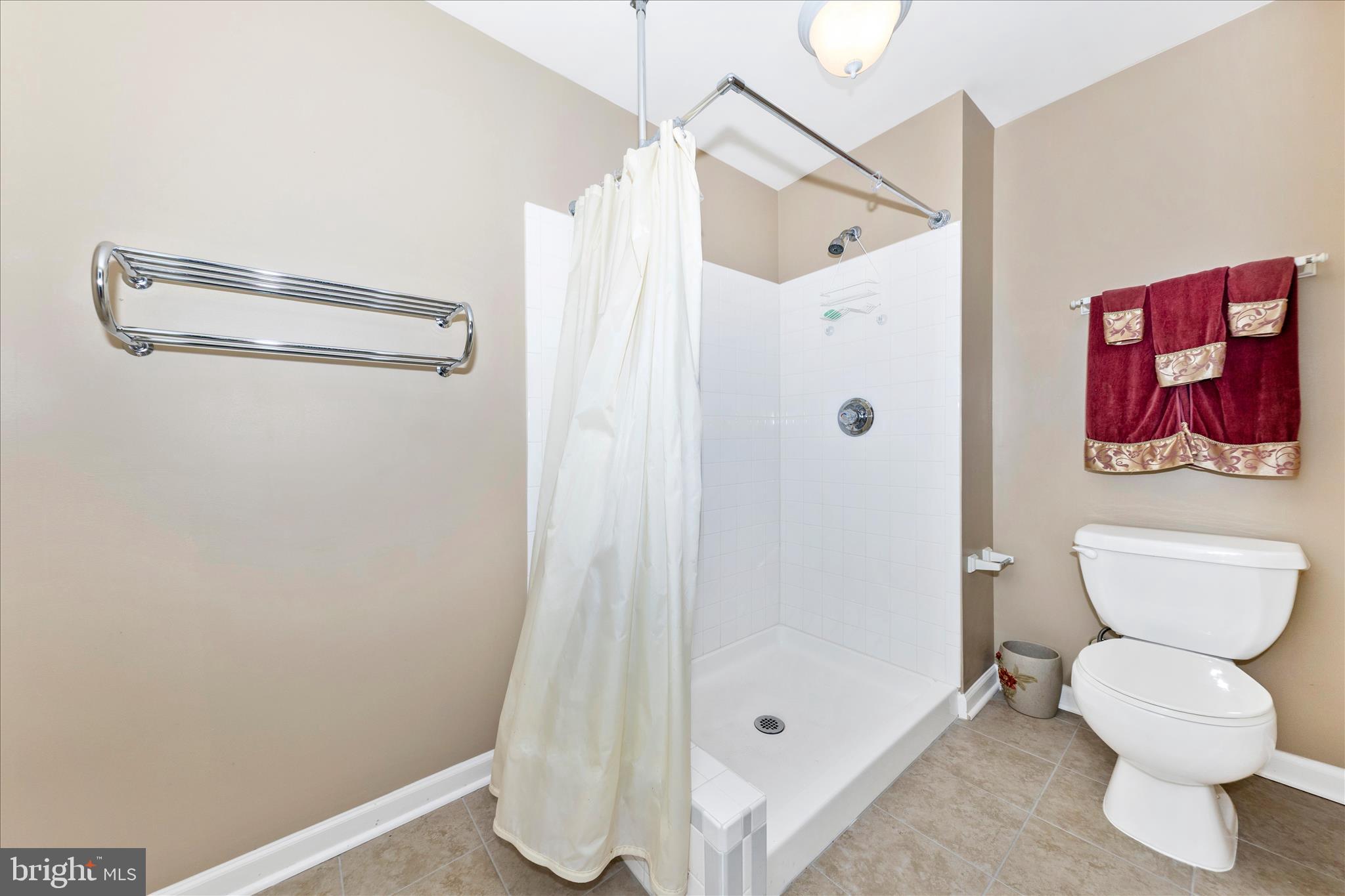 GALYN MANOR - Residential