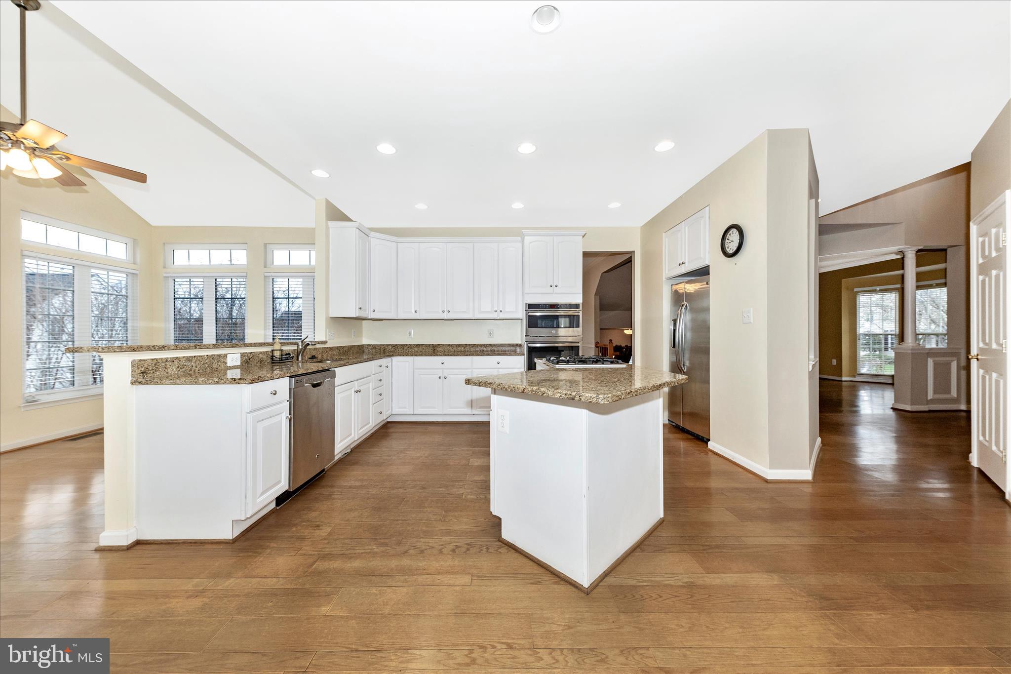 GALYN MANOR - Residential