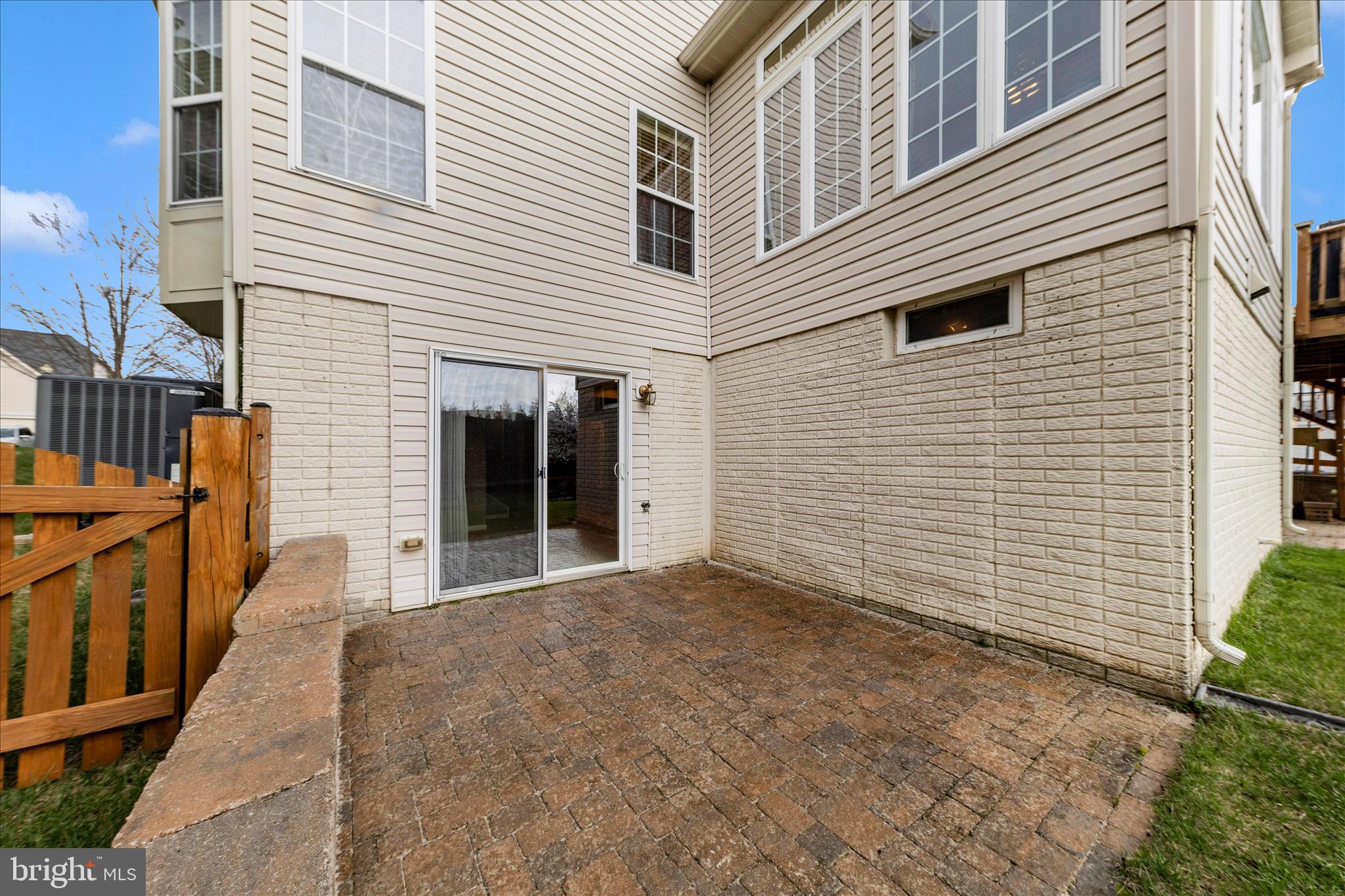 GALYN MANOR - Residential