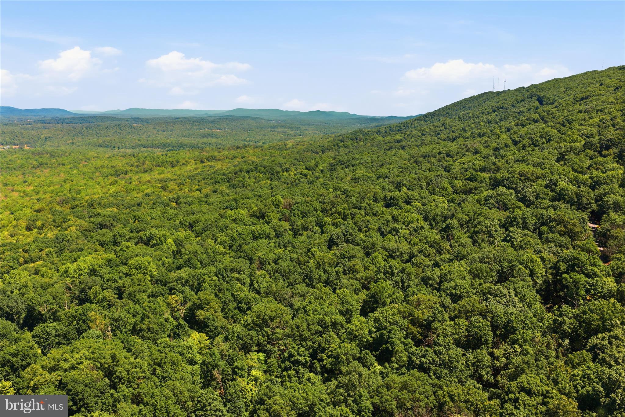 TUSCARORA PIKE - Land