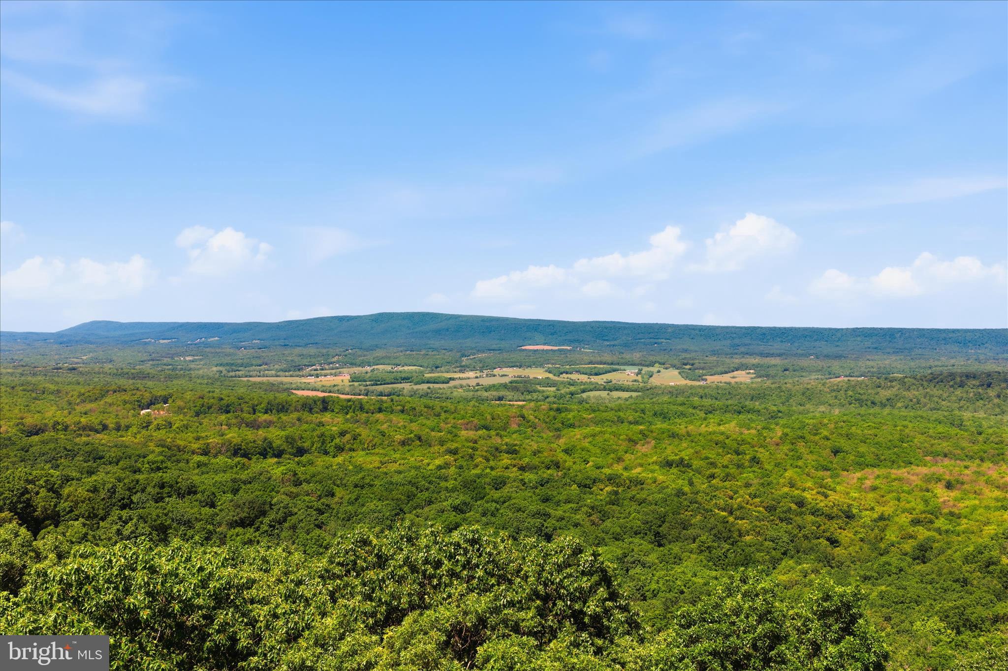 TUSCARORA PIKE - Land