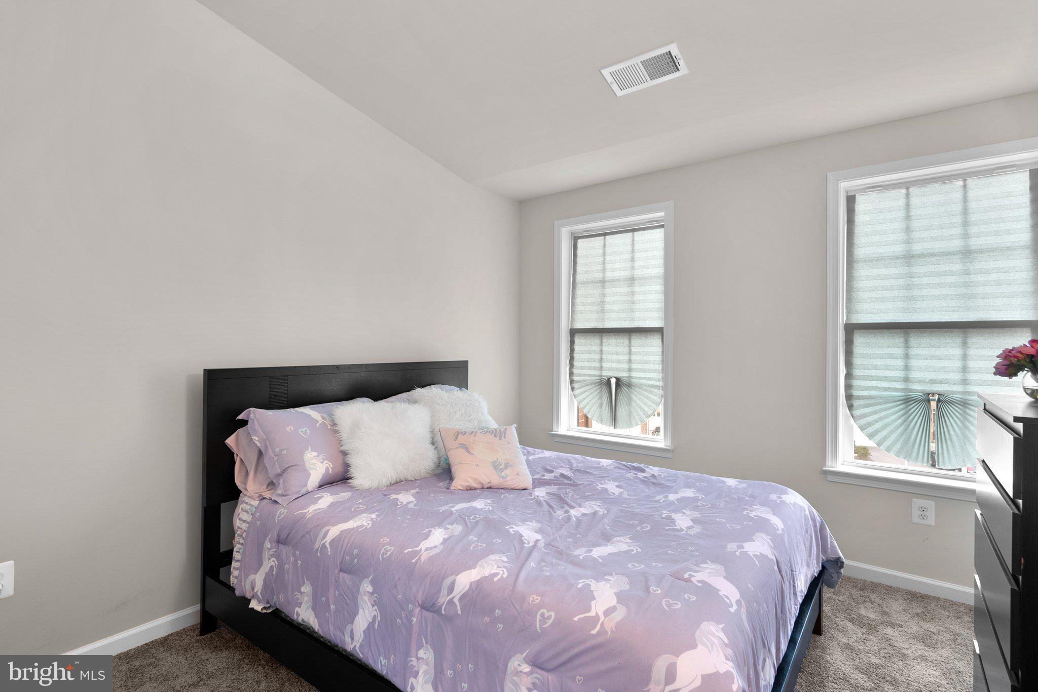 MARLBORO RIDGE - Residential