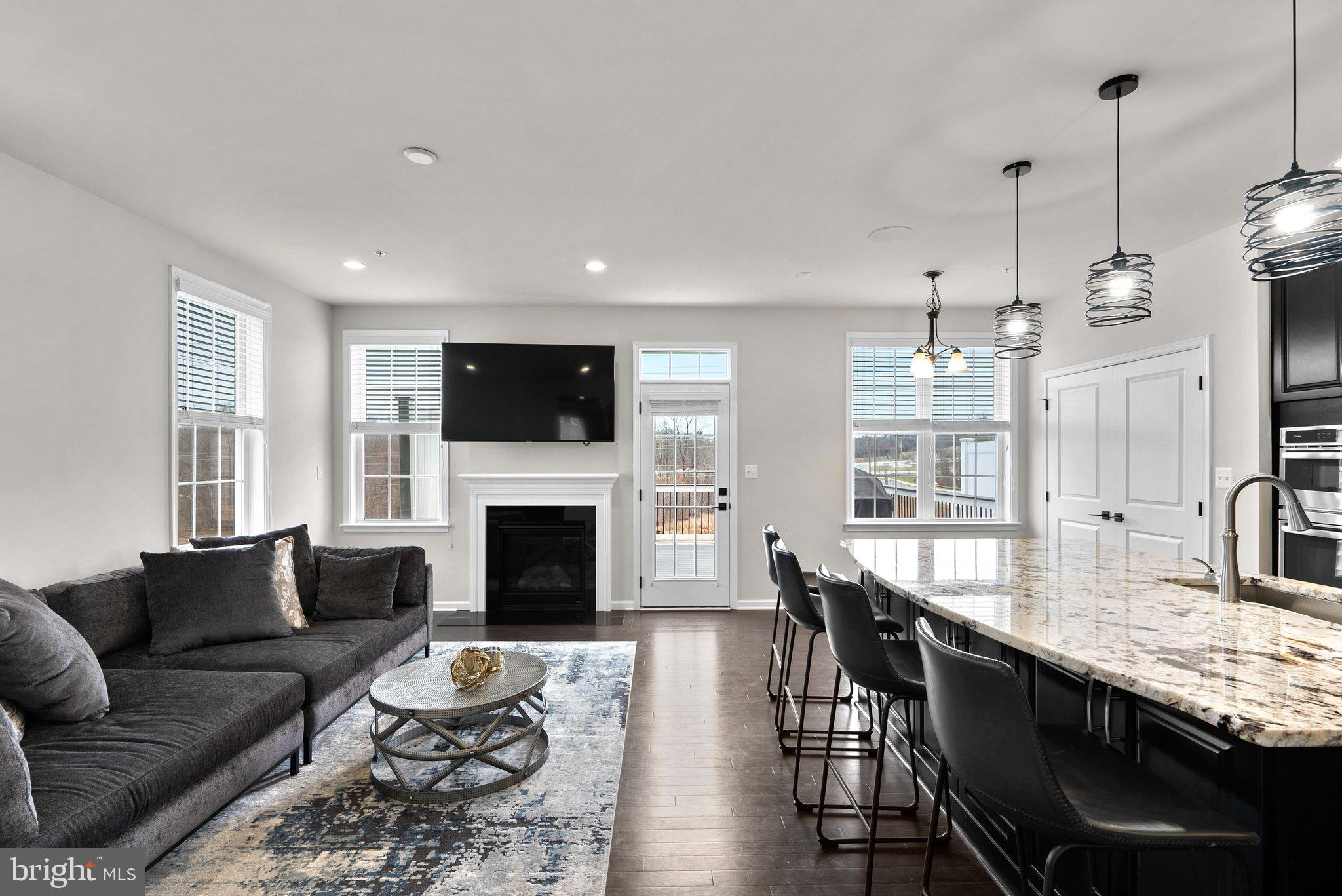 MARLBORO RIDGE - Residential