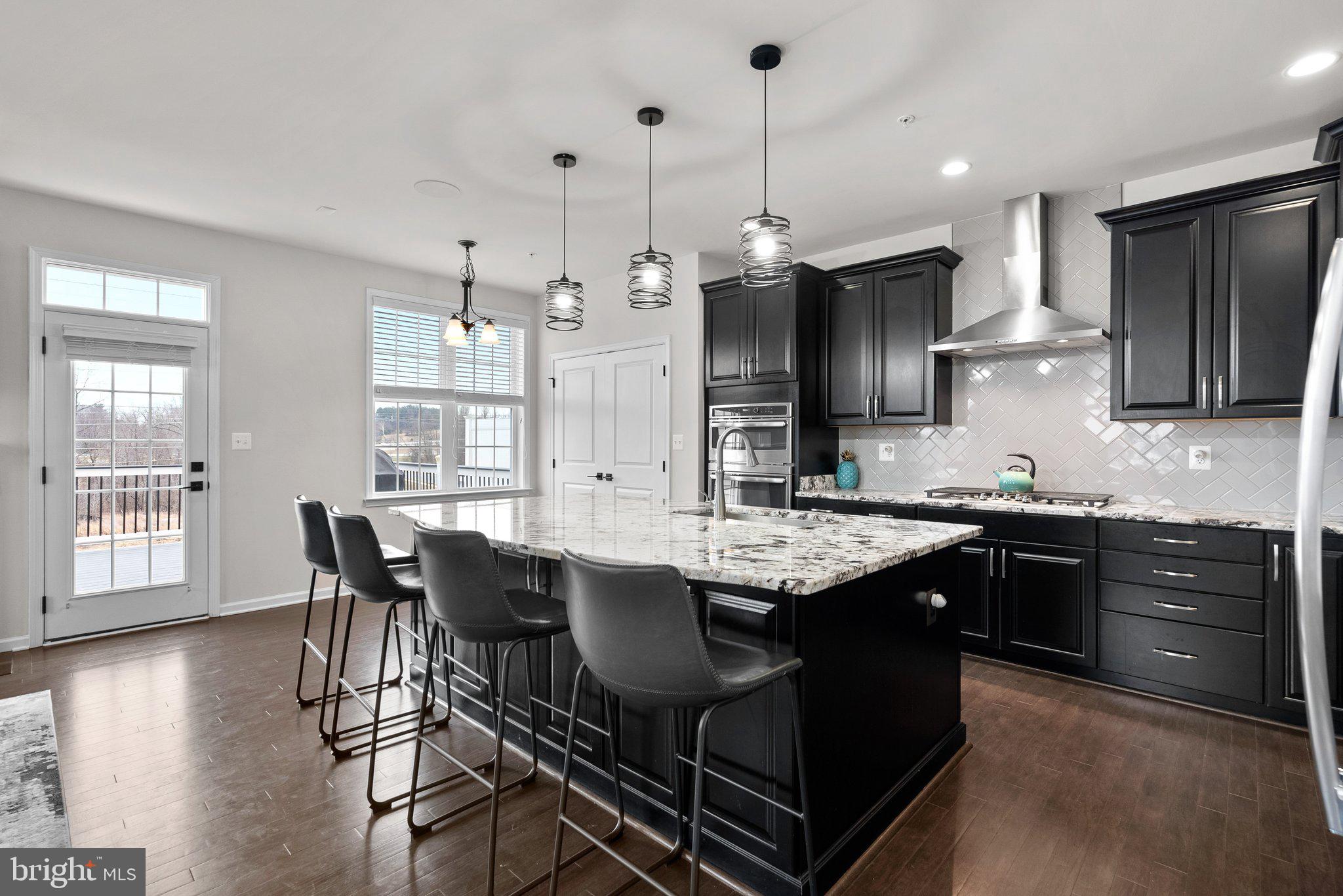 MARLBORO RIDGE - Residential