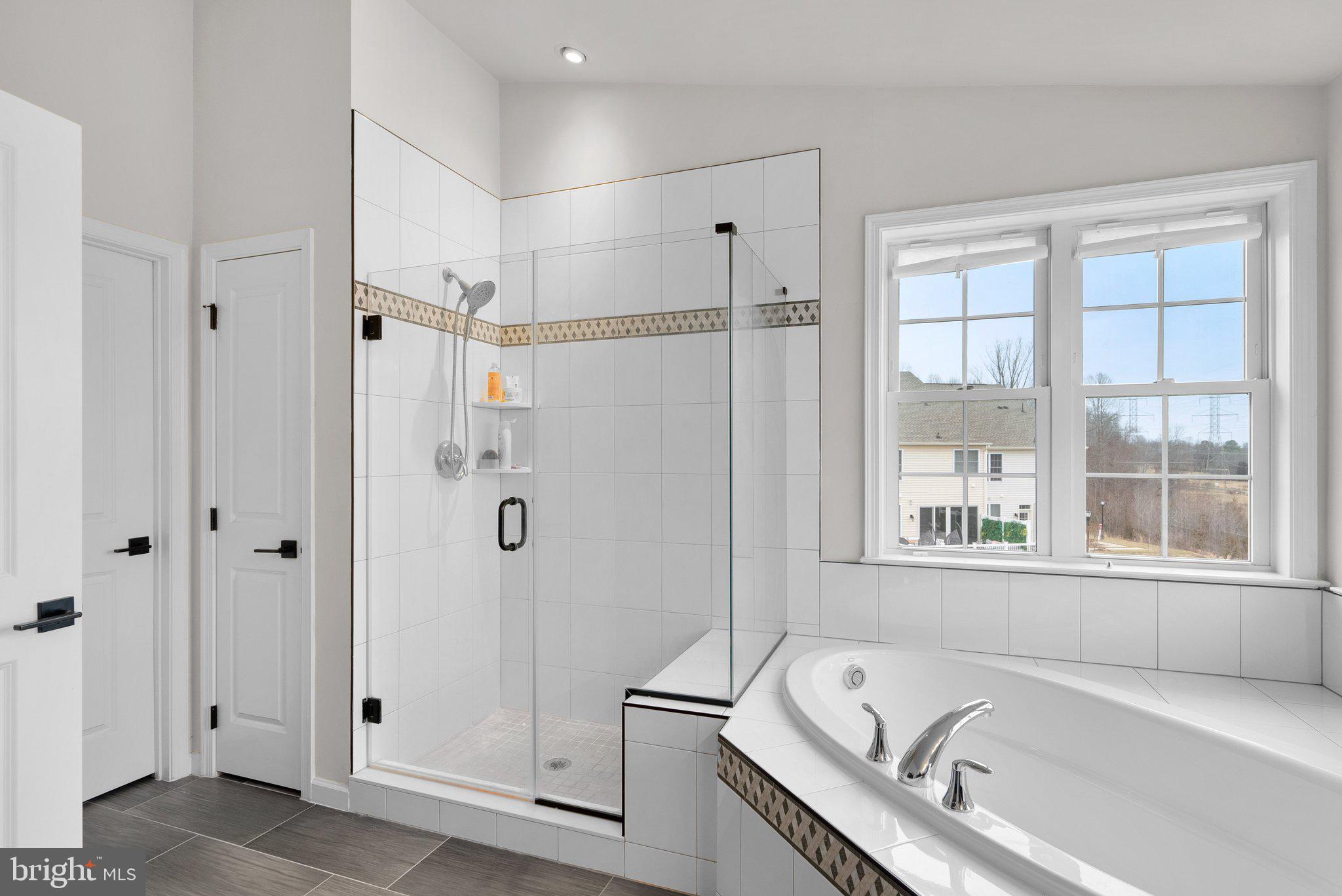 MARLBORO RIDGE - Residential