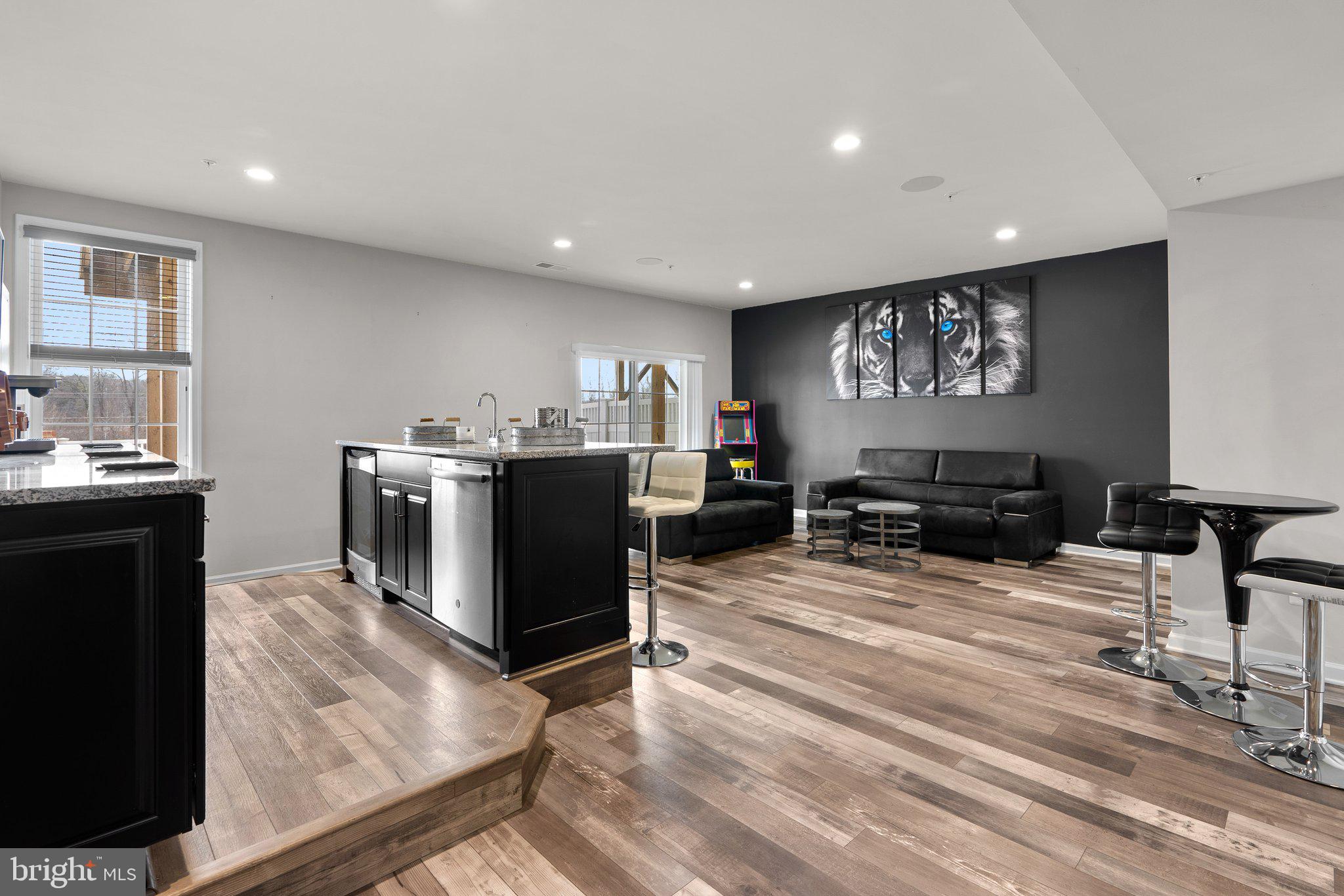 MARLBORO RIDGE - Residential