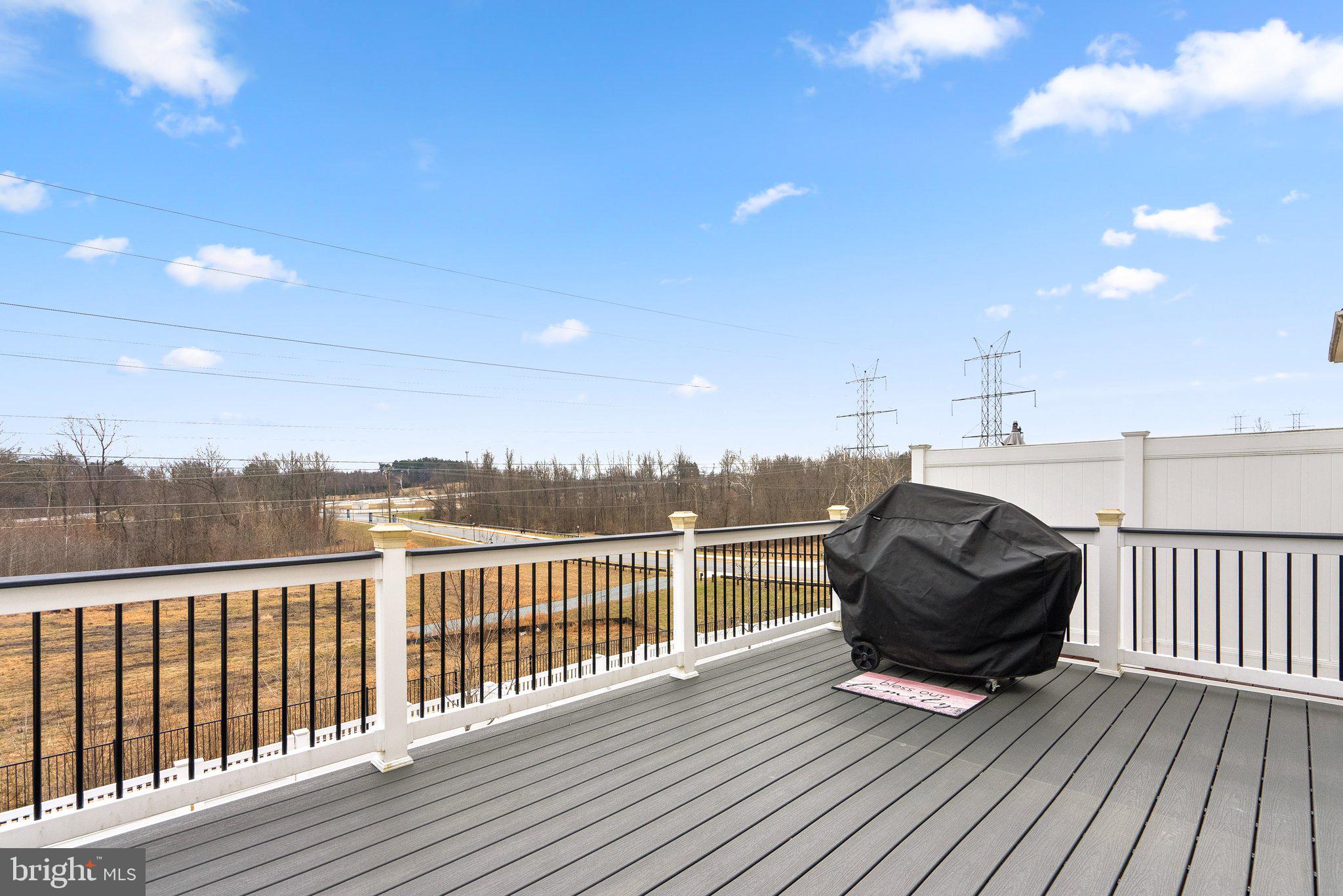 MARLBORO RIDGE - Residential