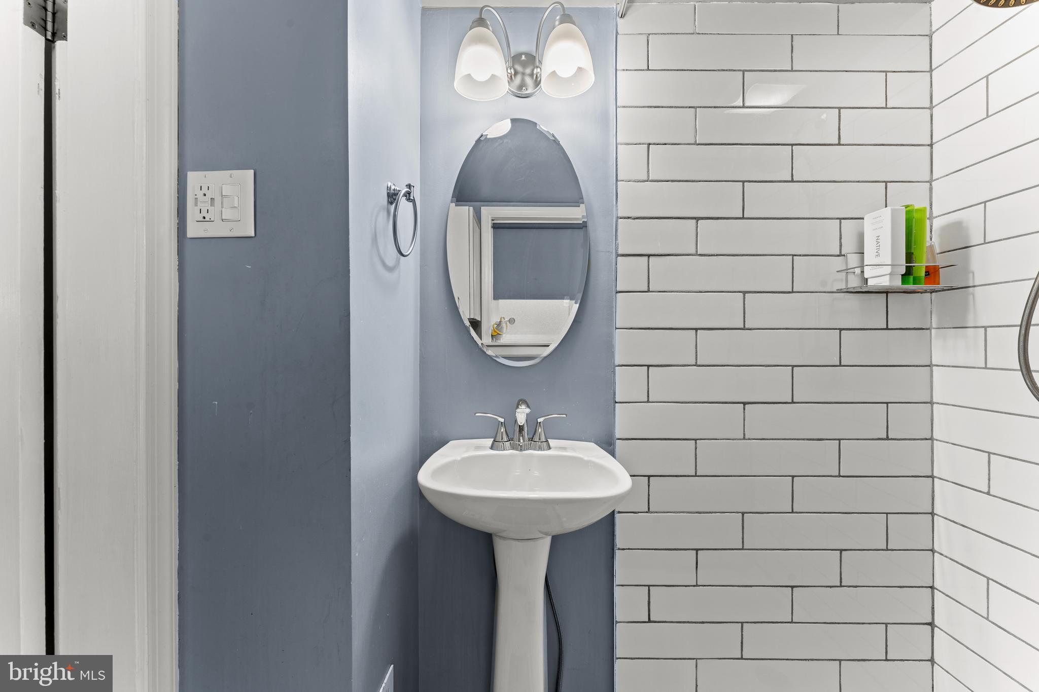 FAIRMOUNT - Residential