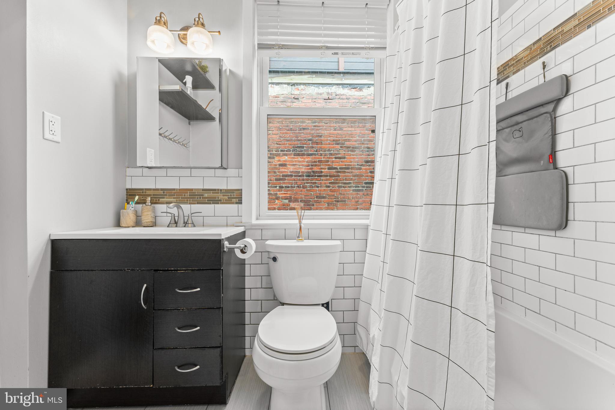 FAIRMOUNT - Residential