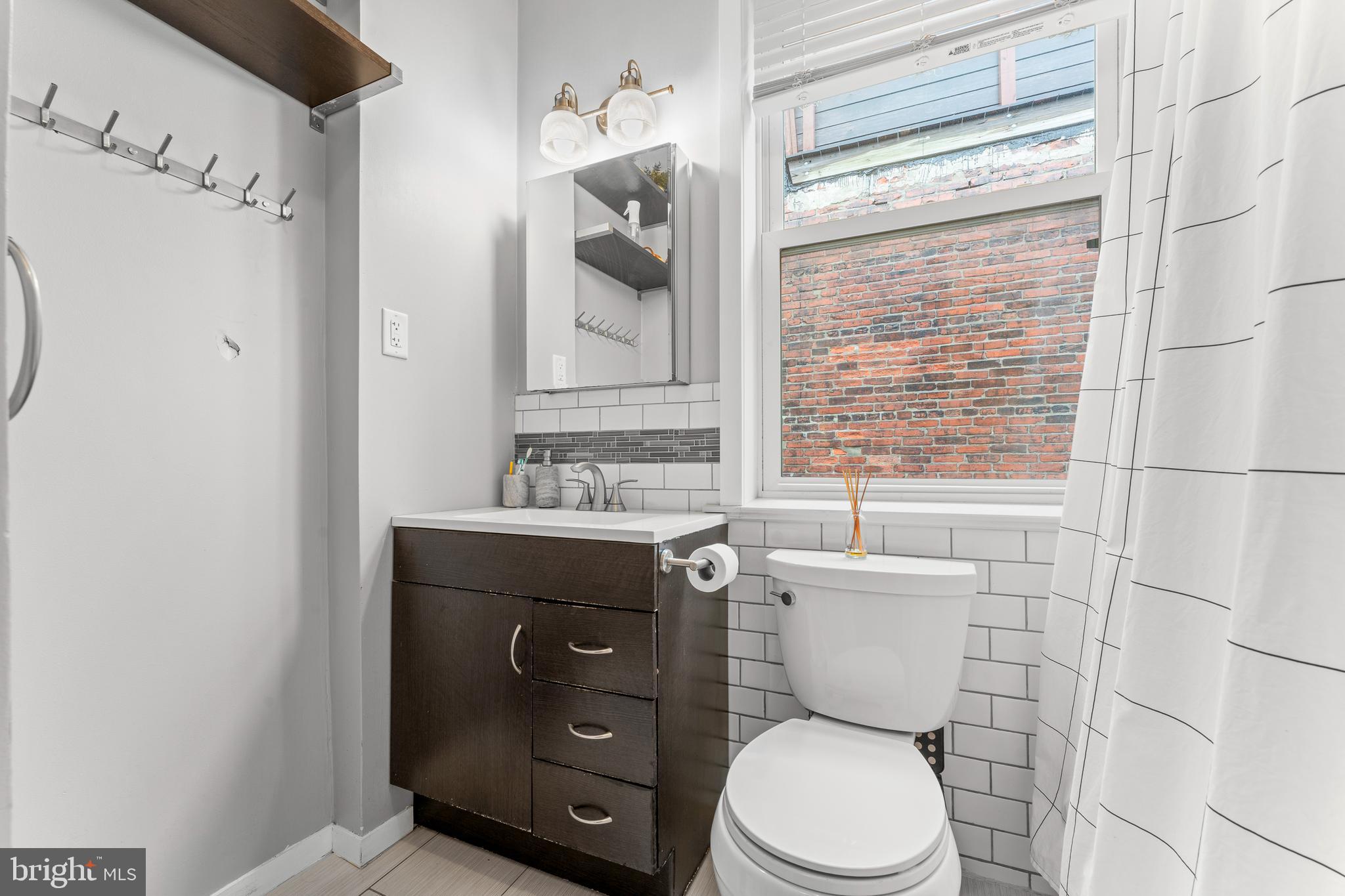 FAIRMOUNT - Residential