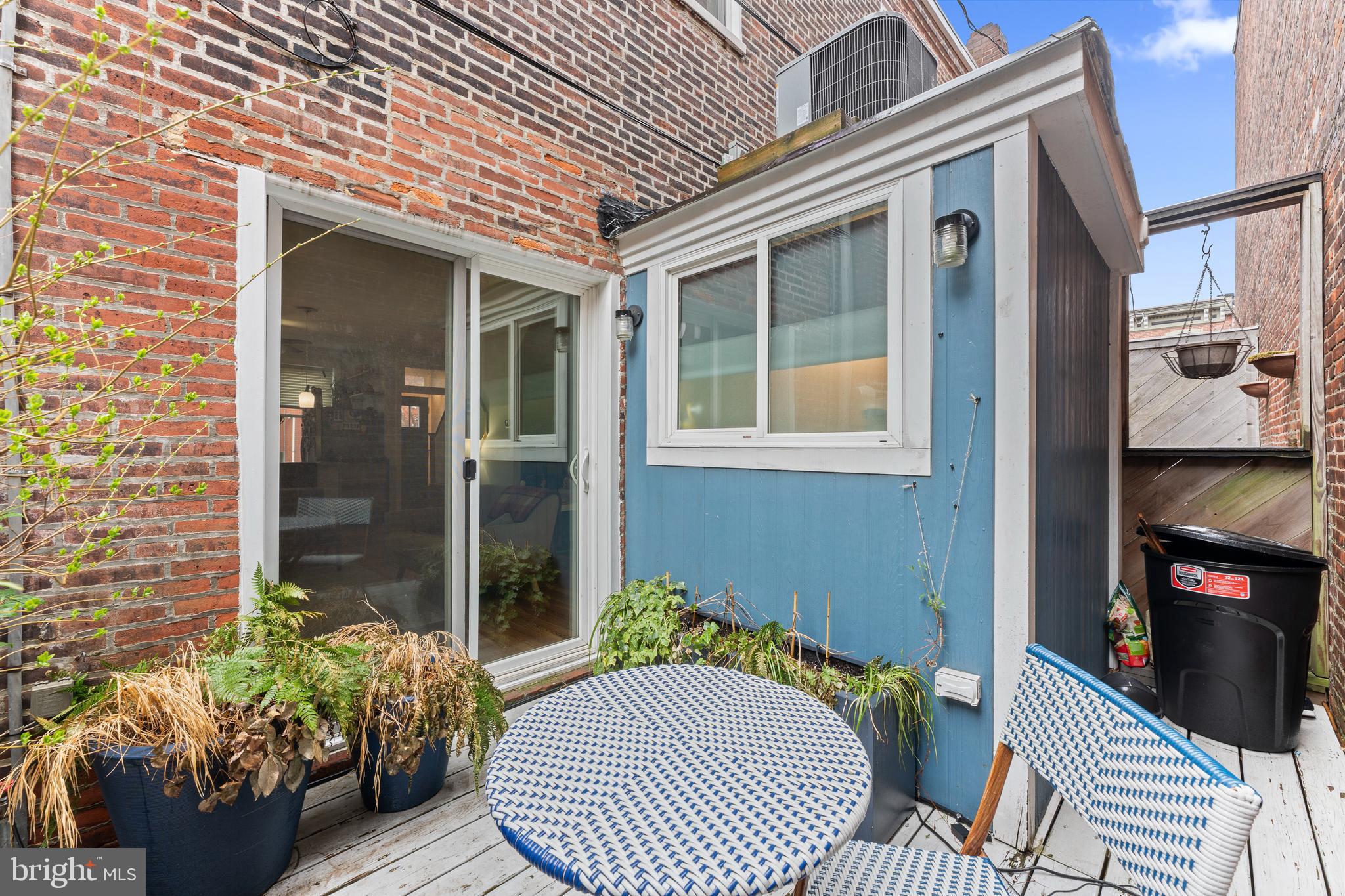 FAIRMOUNT - Residential