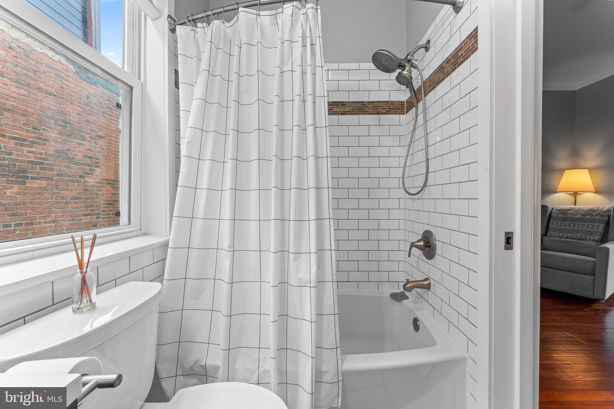 FAIRMOUNT - Residential