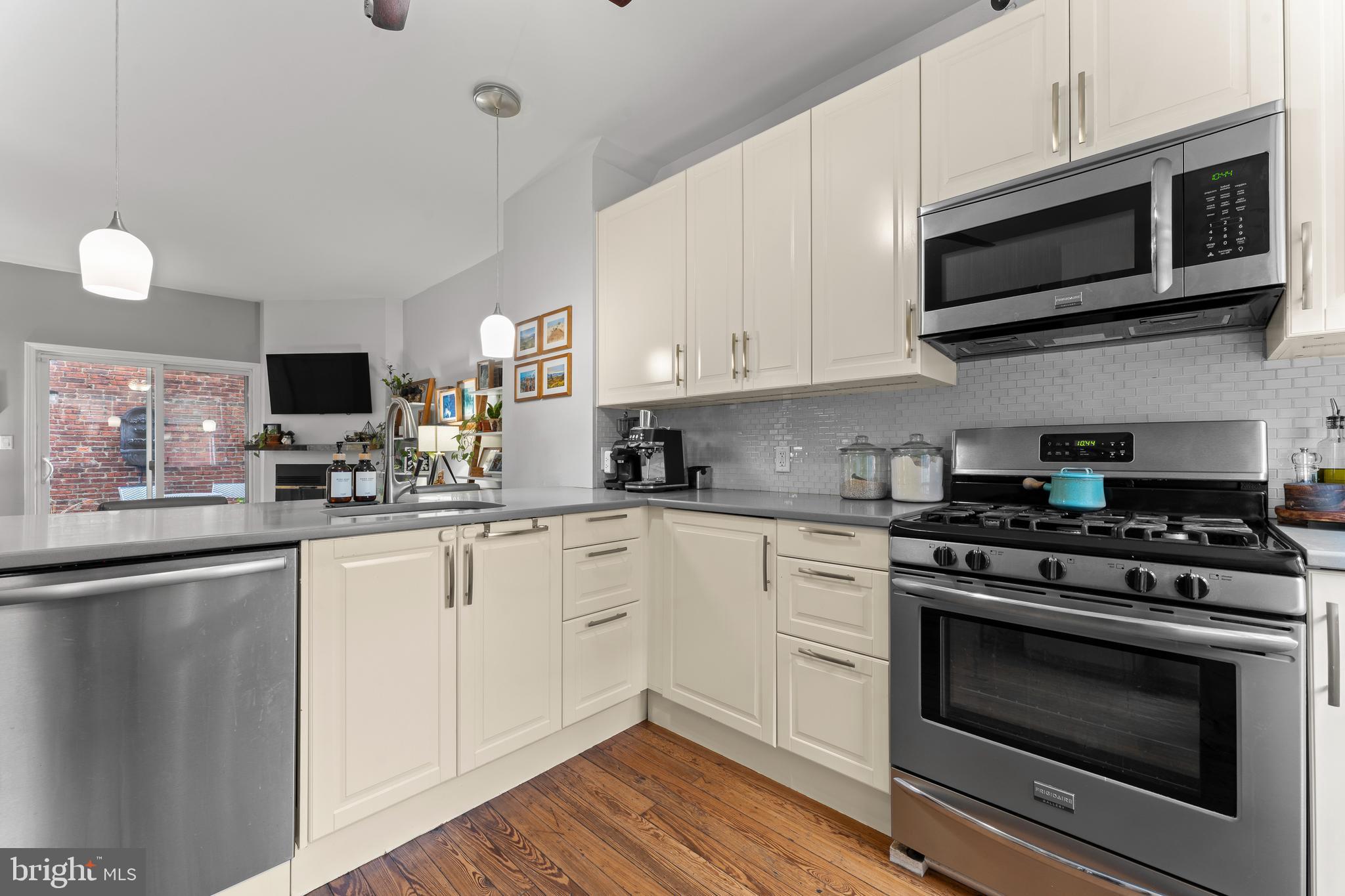 FAIRMOUNT - Residential