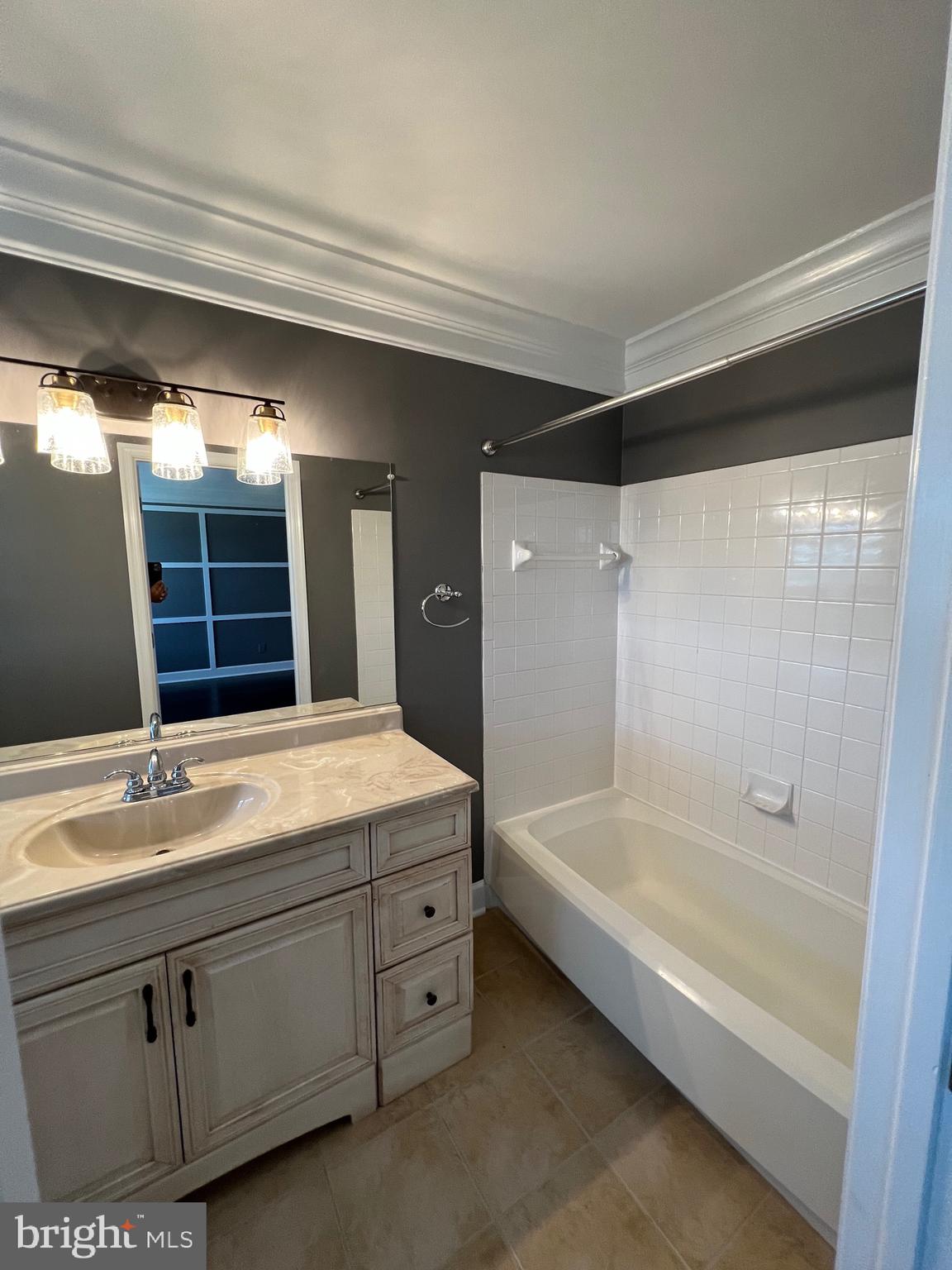 HIGHPOINTE - Residential